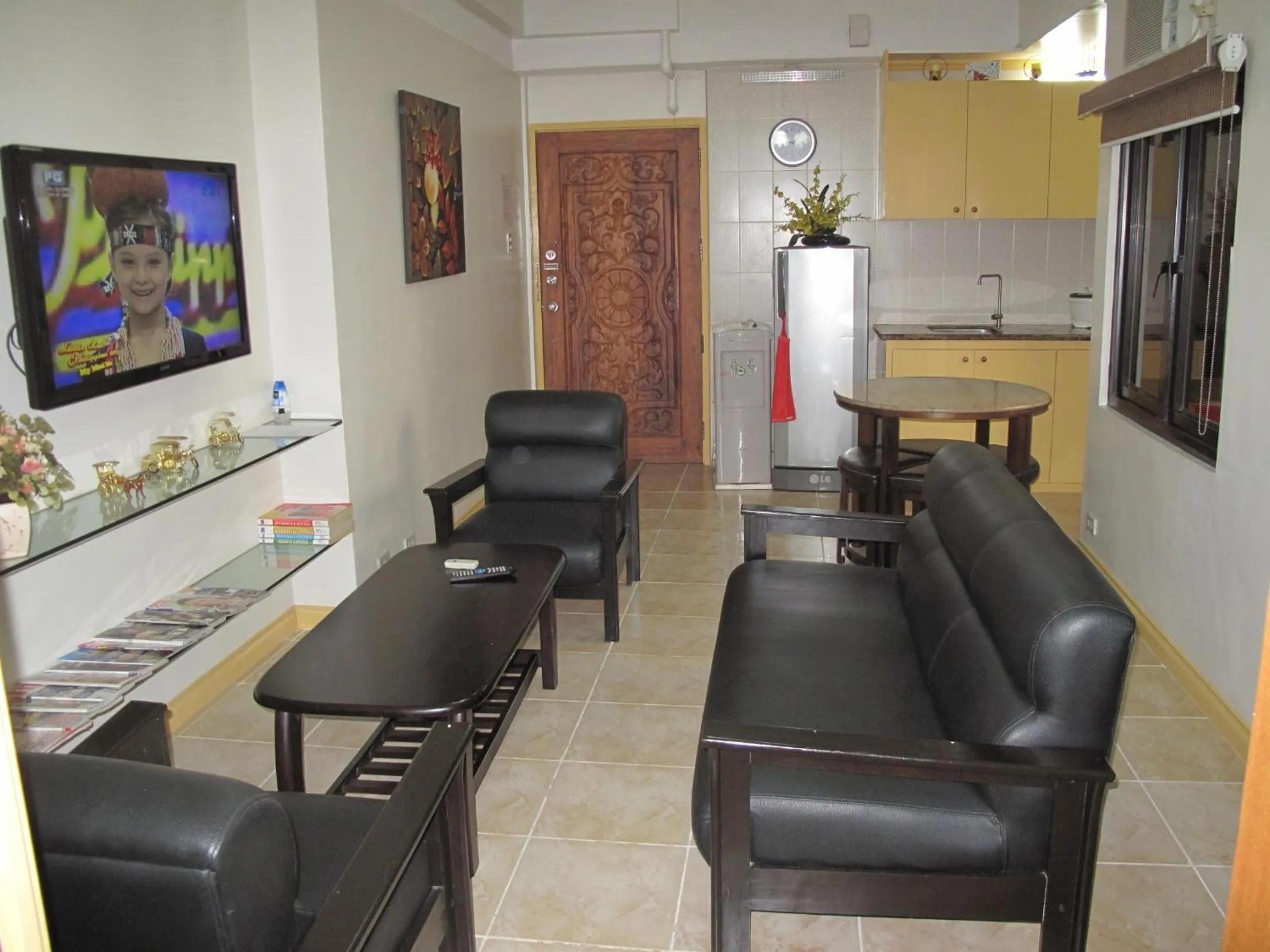 Living room in Makati Suites at Travelers Inn