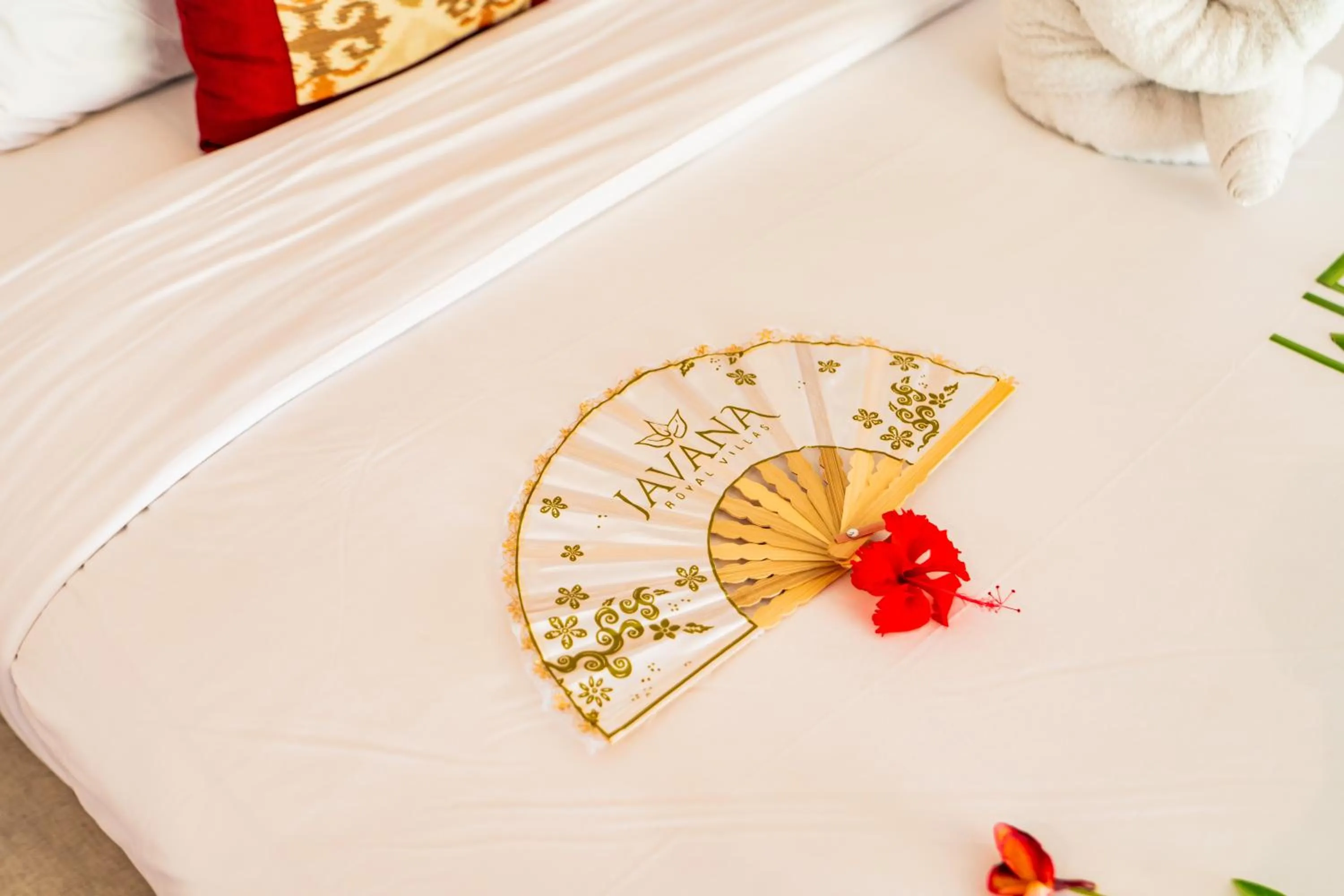 Bed in Javana Royal Villas