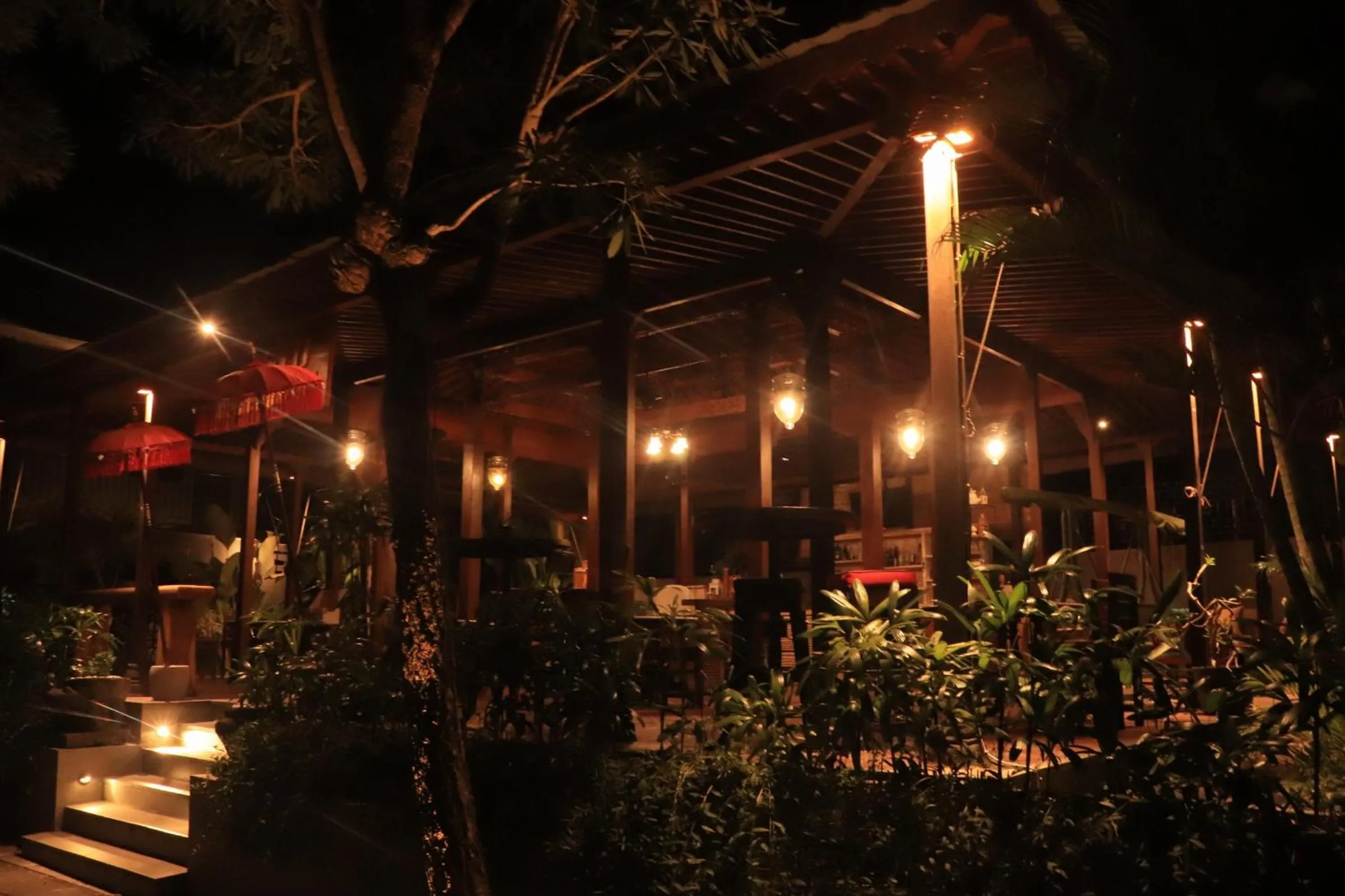 Restaurant/places to eat in Javana Royal Villas