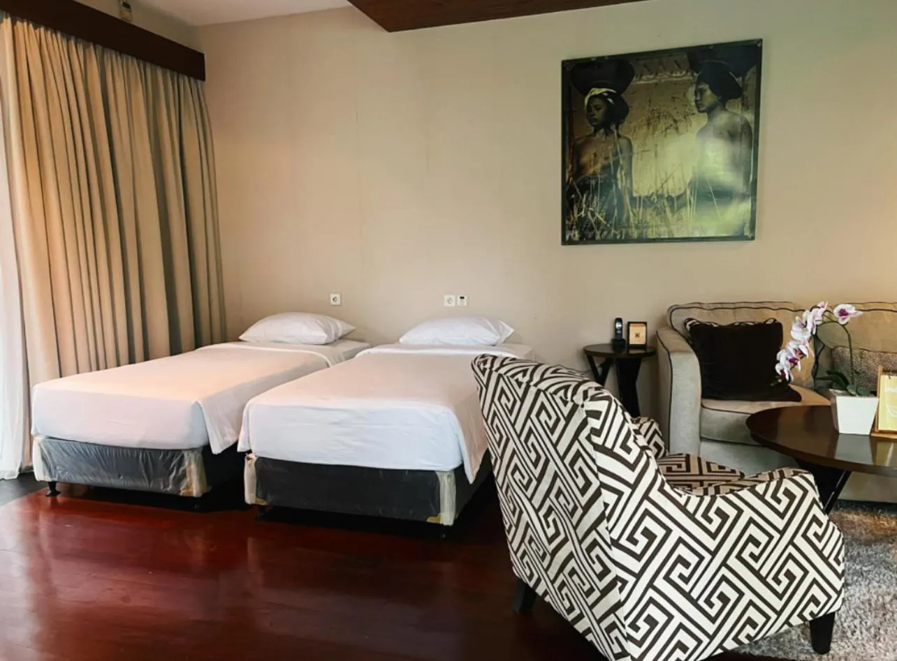 Bed in Javana Royal Villas