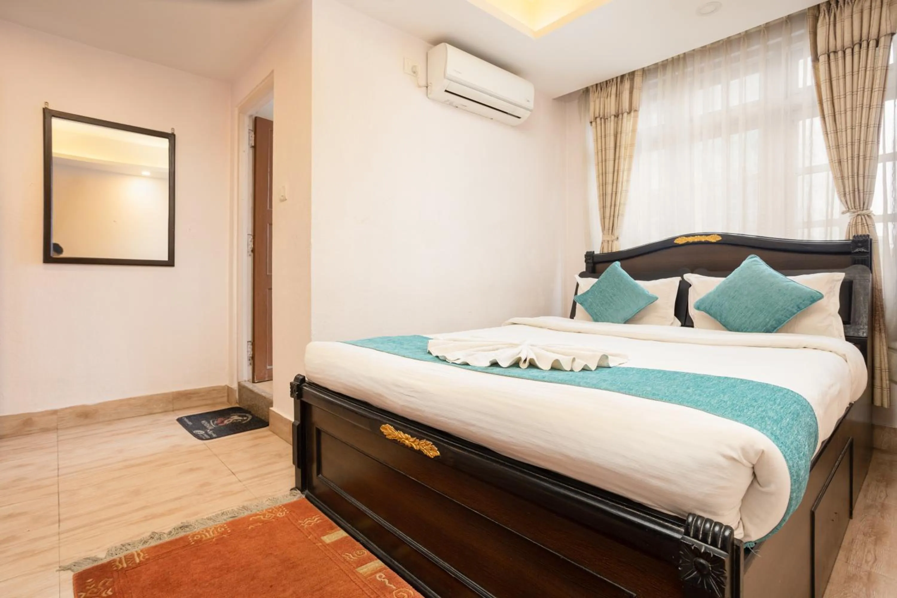 Bed in Greatwall International Hotel