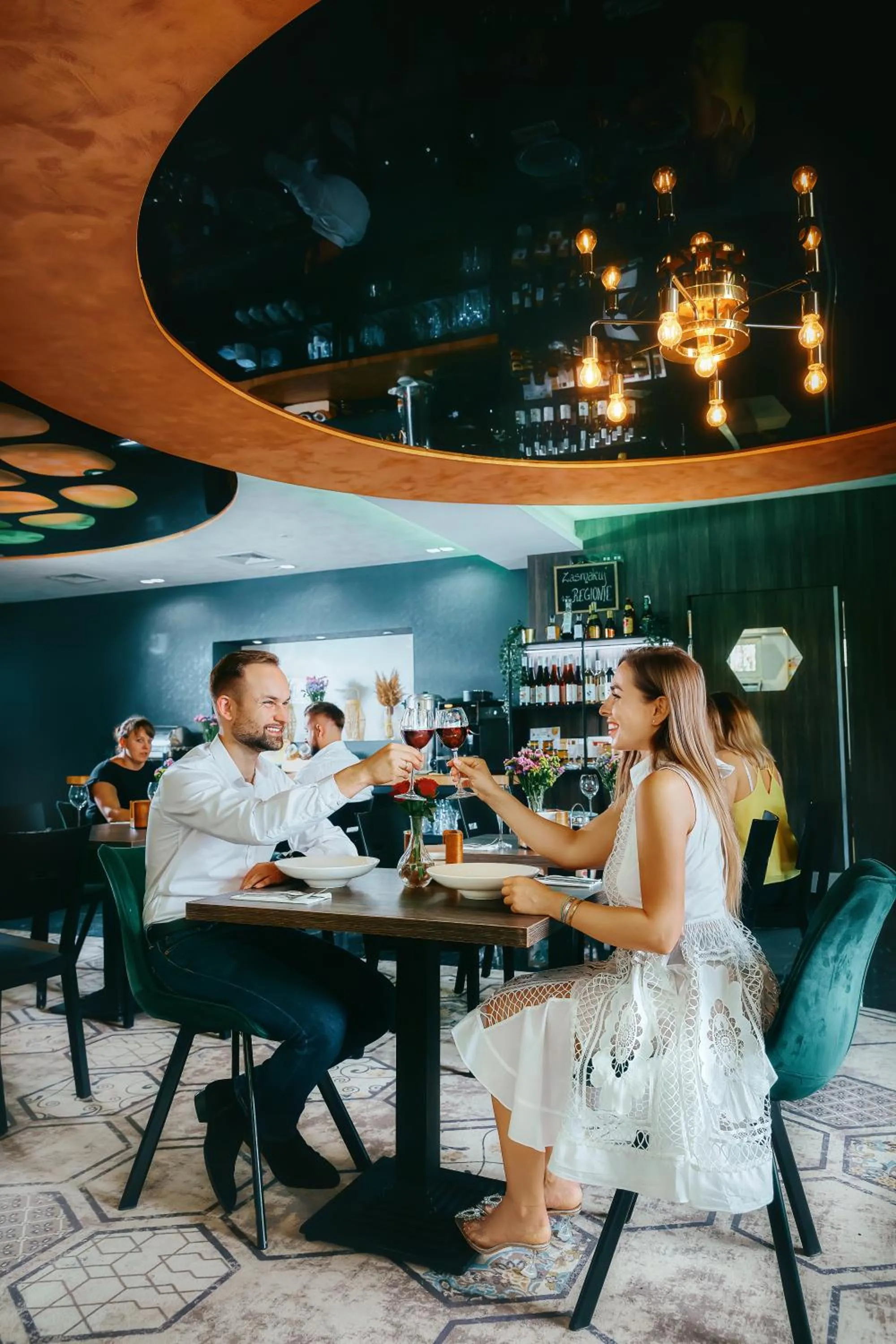 Restaurant/places to eat in Zacisze Nad Nidą Resort