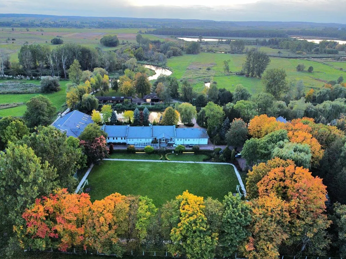 Property building in Zacisze Nad Nidą Resort