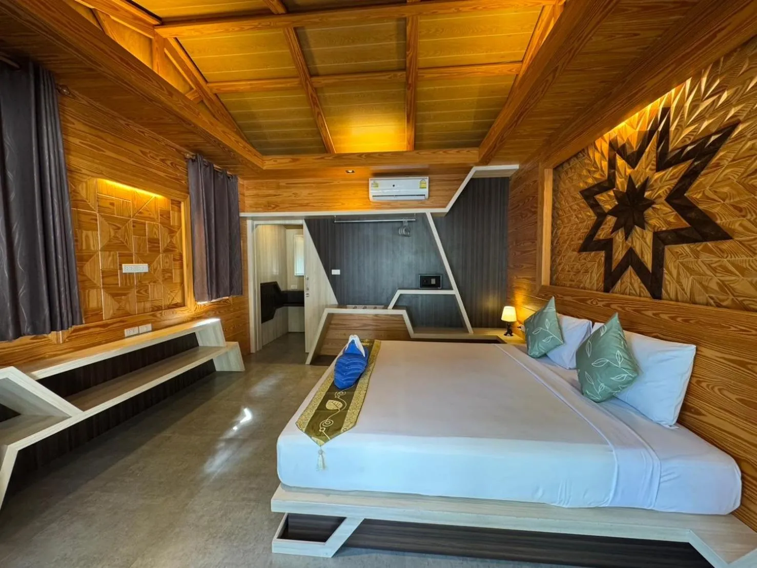 Bedroom, Bed in Kantiang Bay View Resort