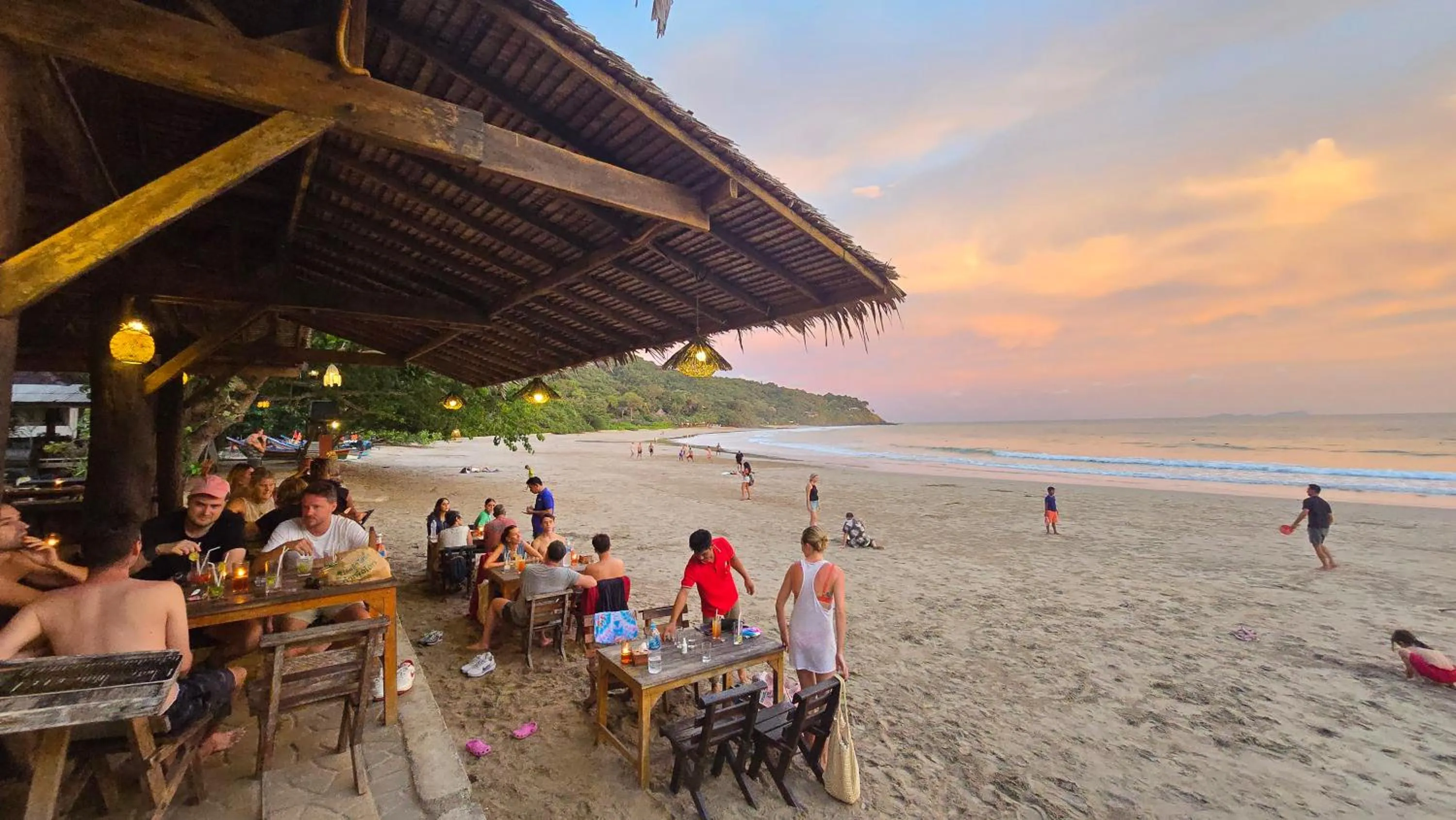 Restaurant/places to eat in Kantiang Bay View Resort