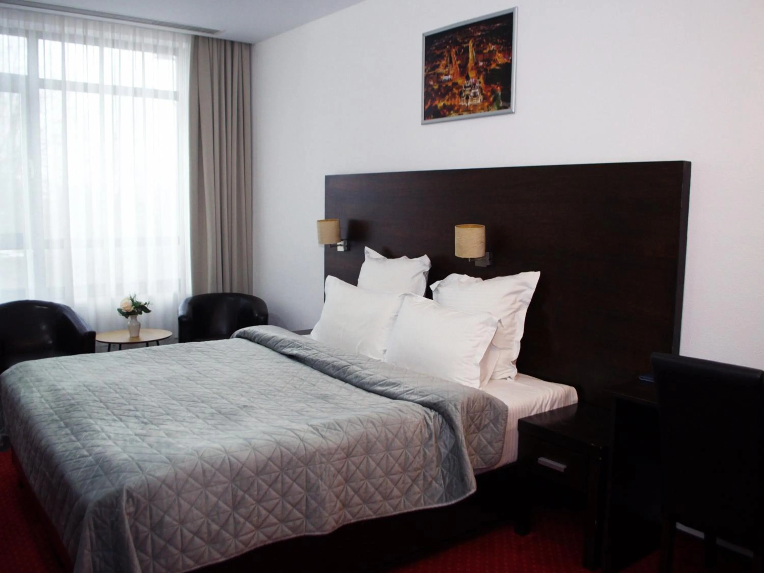 Photo of the whole room, Bed in Hotel EMD