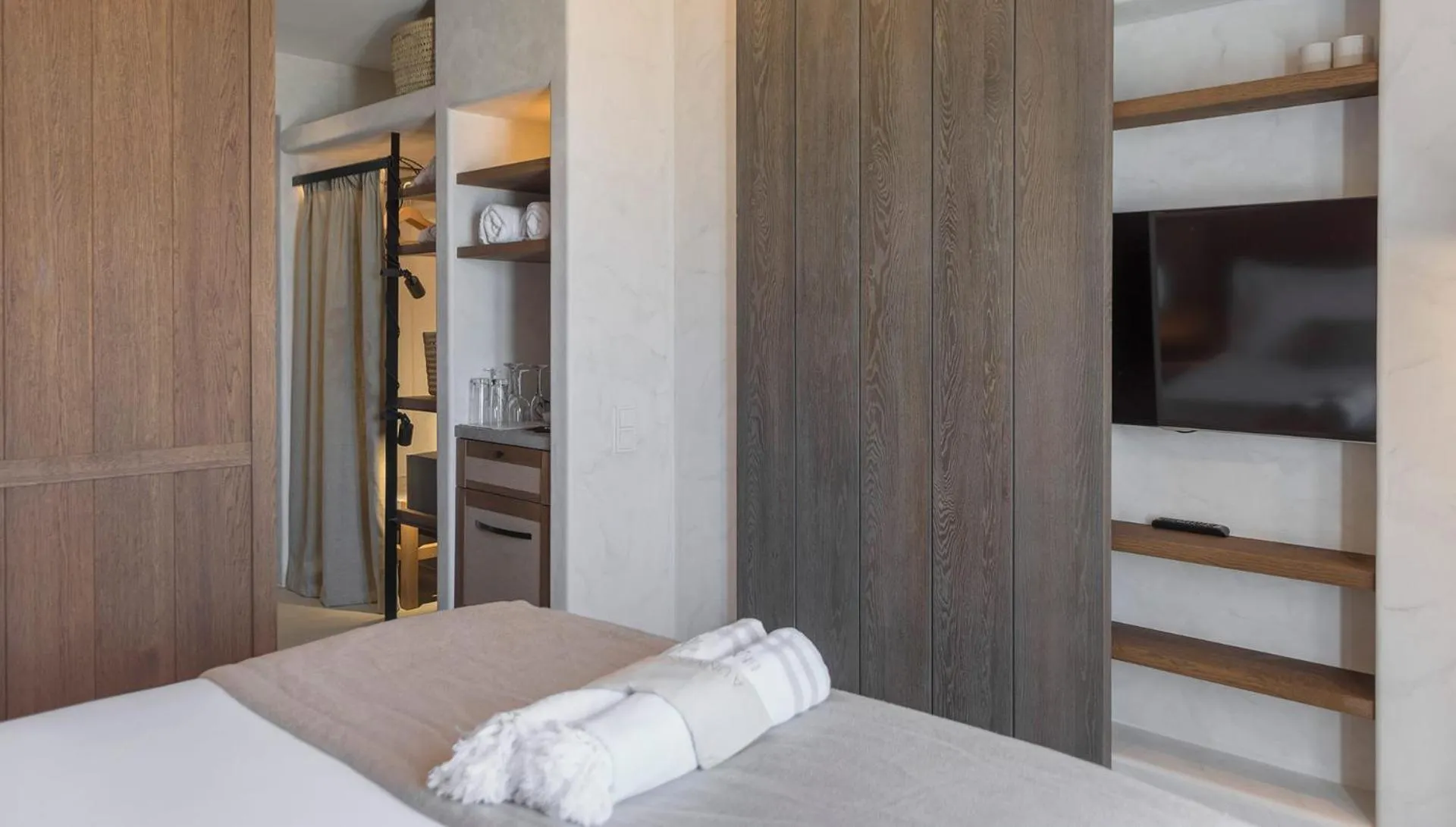 Area and facilities, Bed in Branco Mykonos