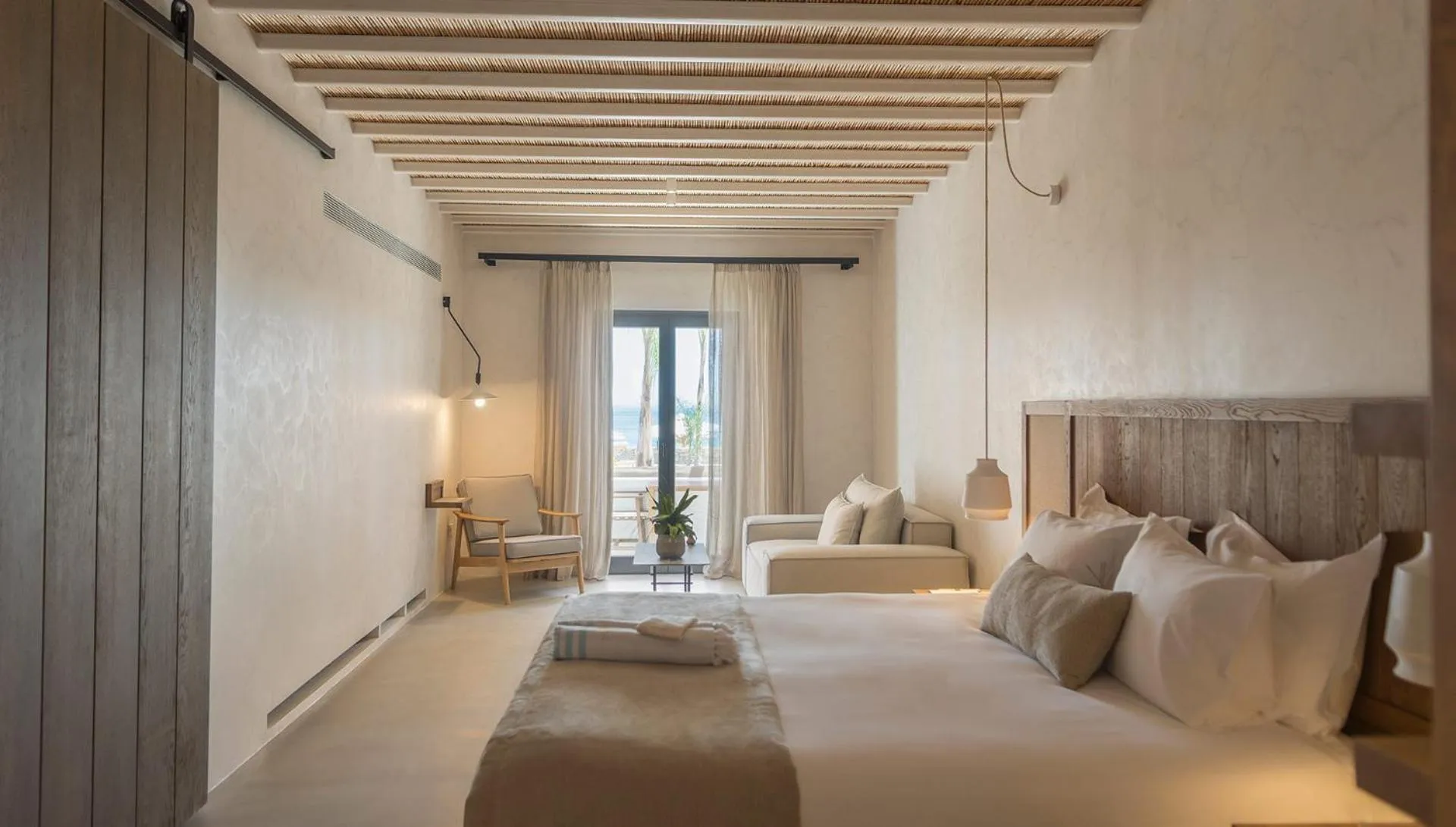 Area and facilities, Bed in Branco Mykonos