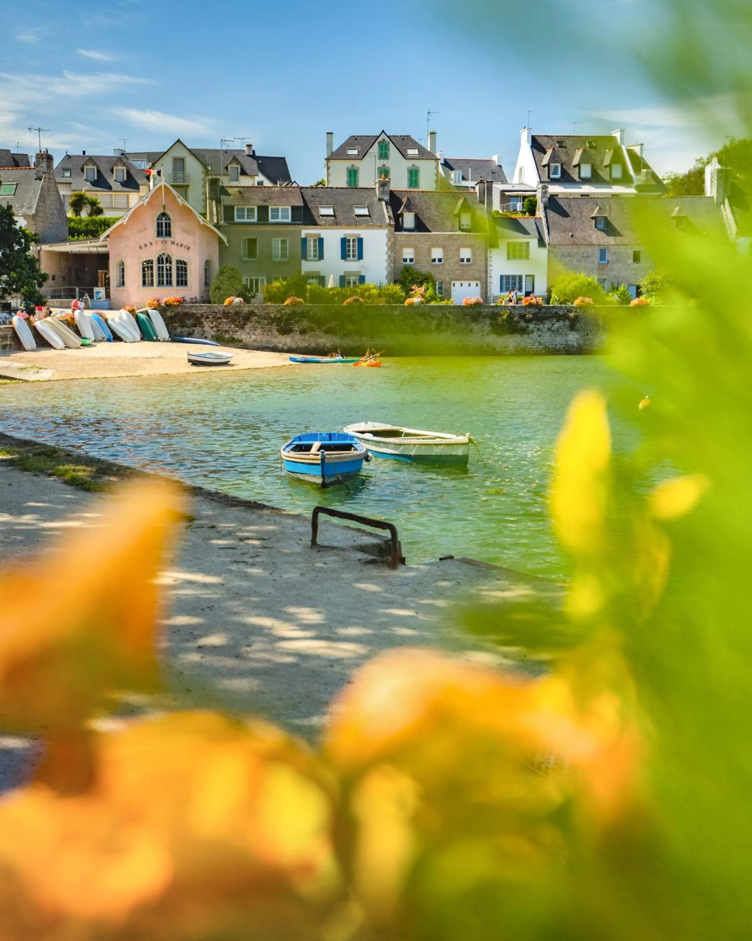 Nearby landmark in L'Armoric Hôtel - RÉNOVÉ