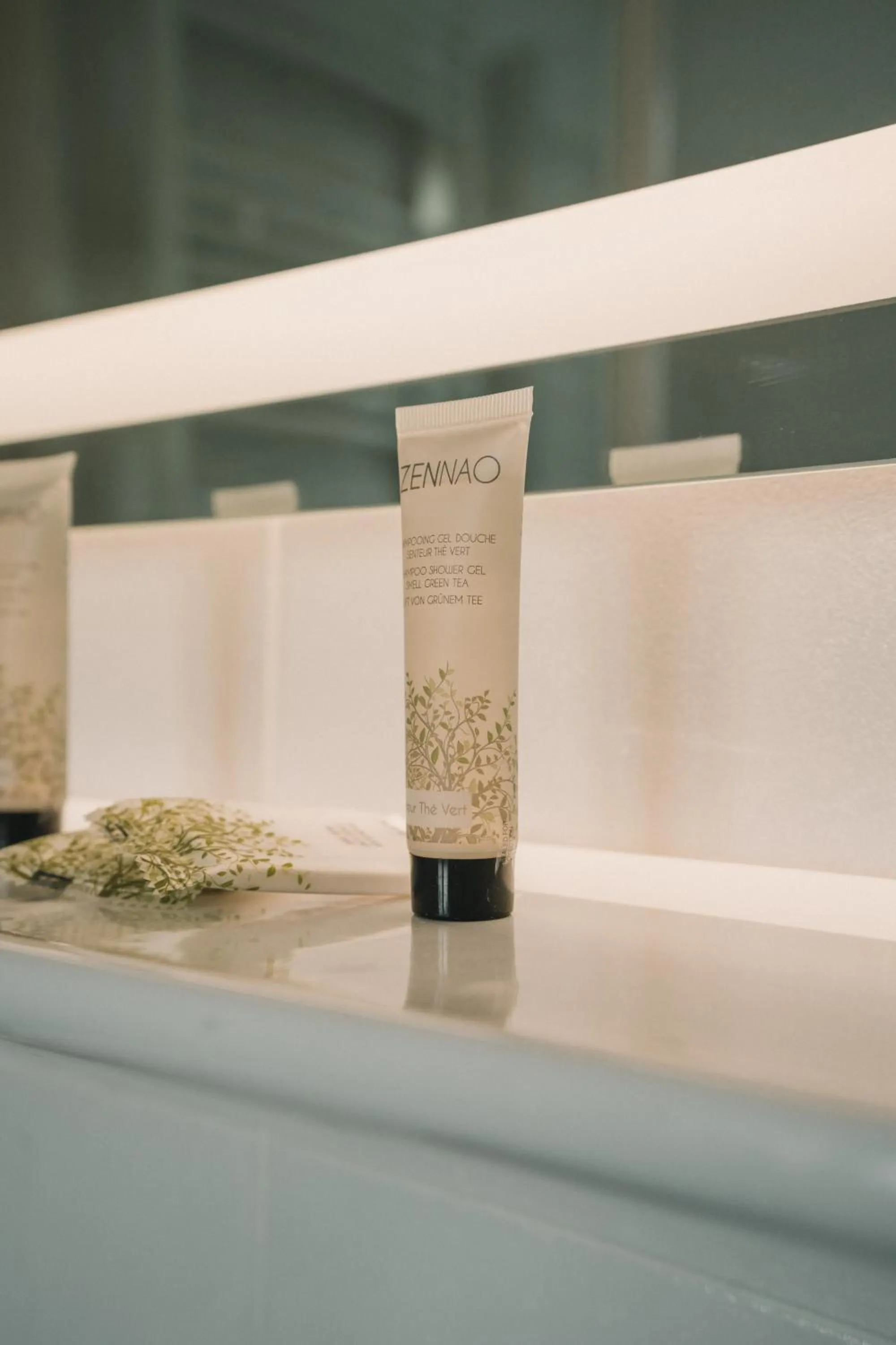 Bathroom in L'Armoric Hôtel - RÉNOVÉ