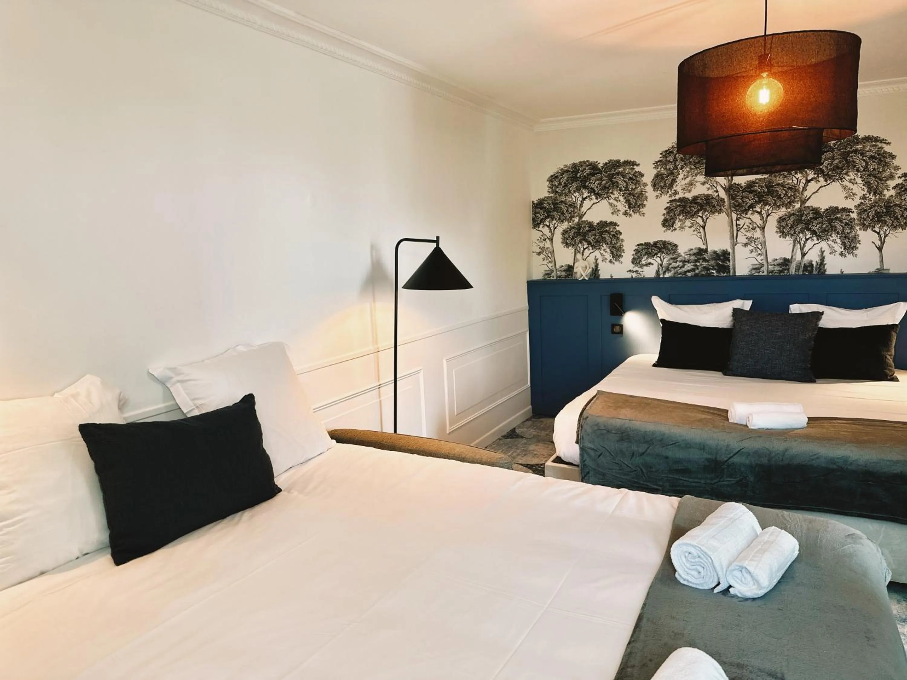 Bedroom in L'Armoric Hôtel - RÉNOVÉ