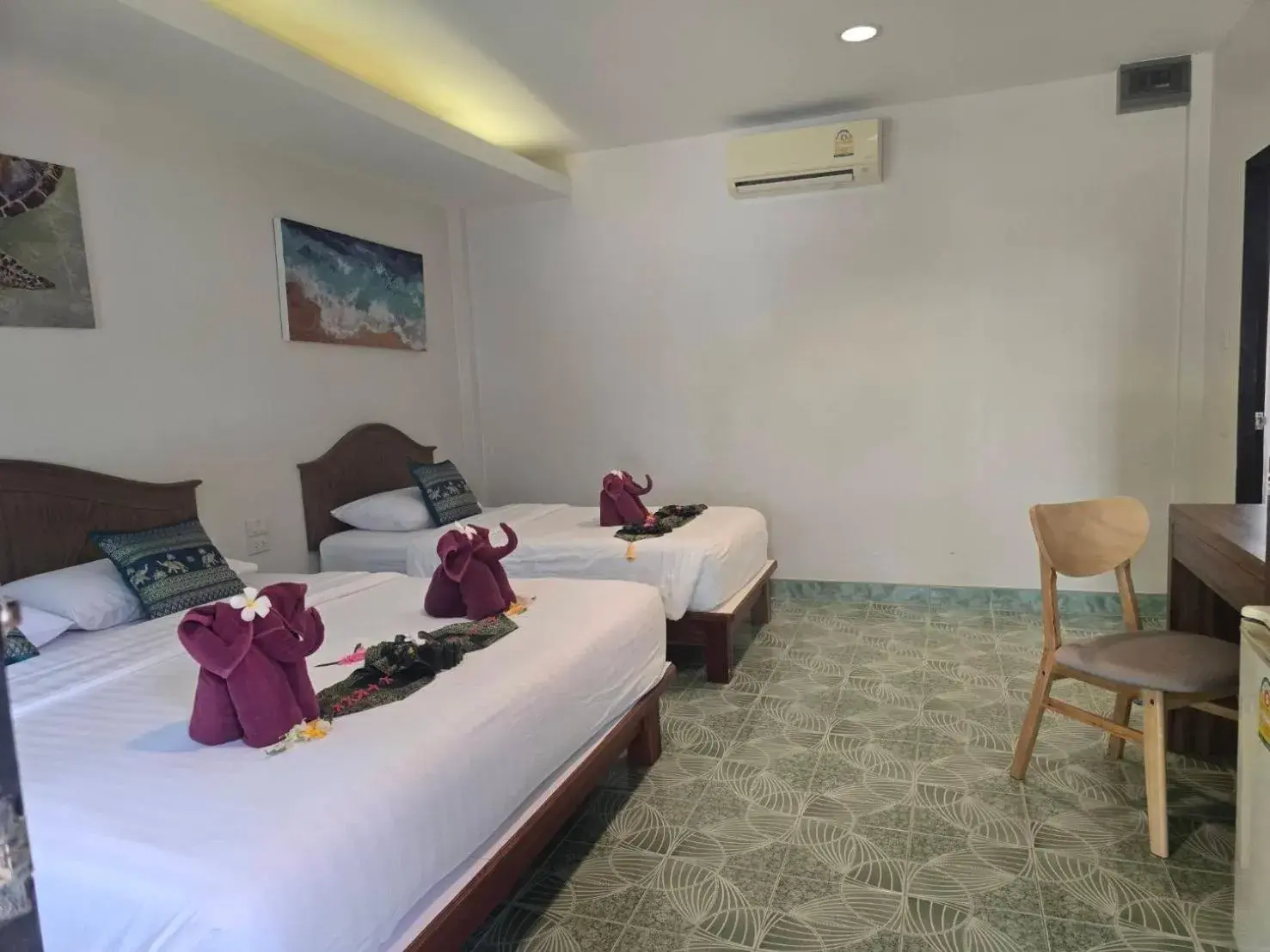 Bungalow (3 Adults) in D.R. Lanta Bay Resort Bungalow (3 Adults) in D.R. Lanta Bay Resort