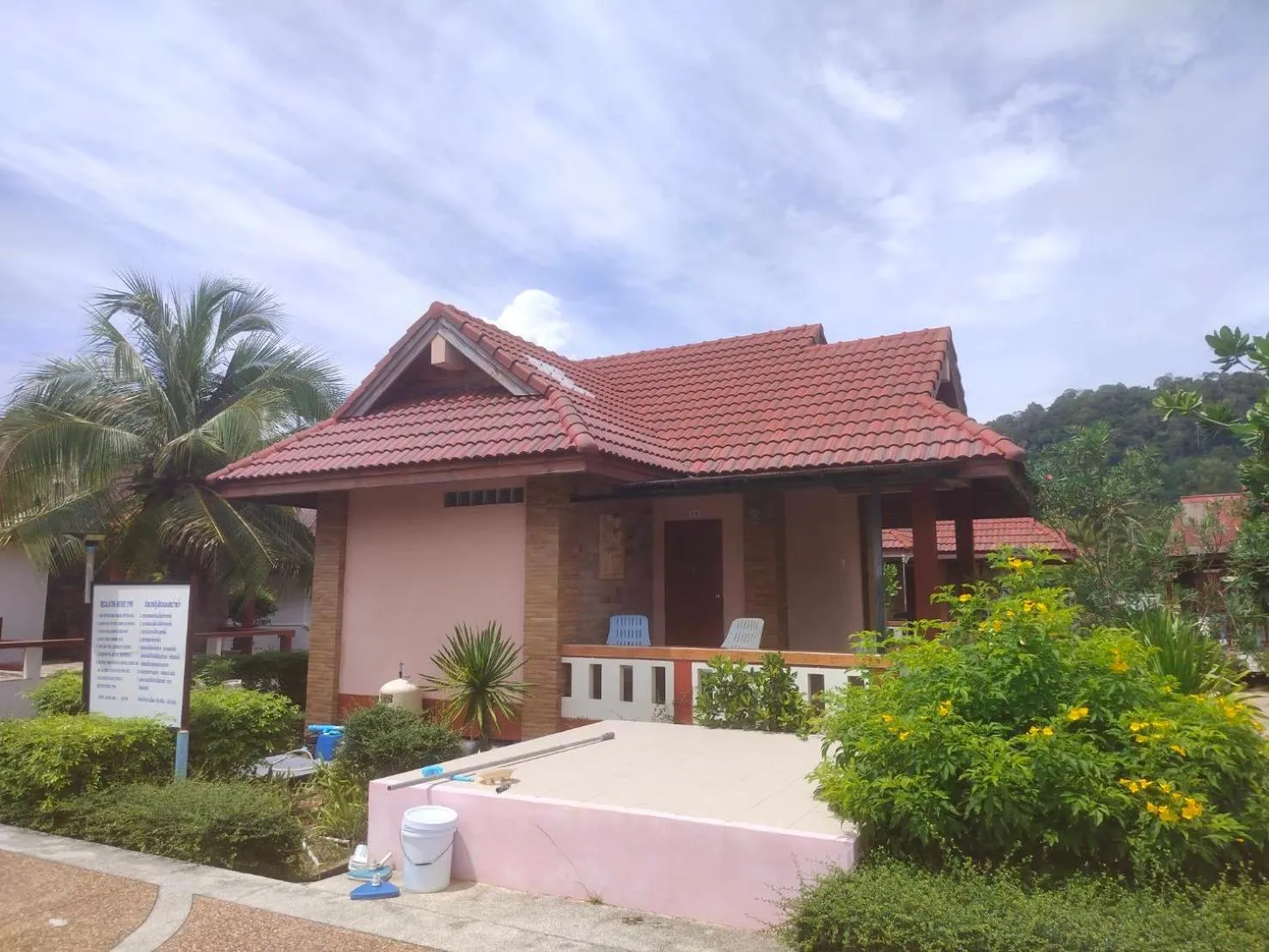 D.R. Lanta Bay Resort