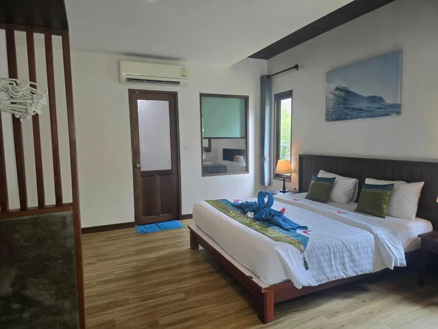 Bed in D.R. Lanta Bay Resort