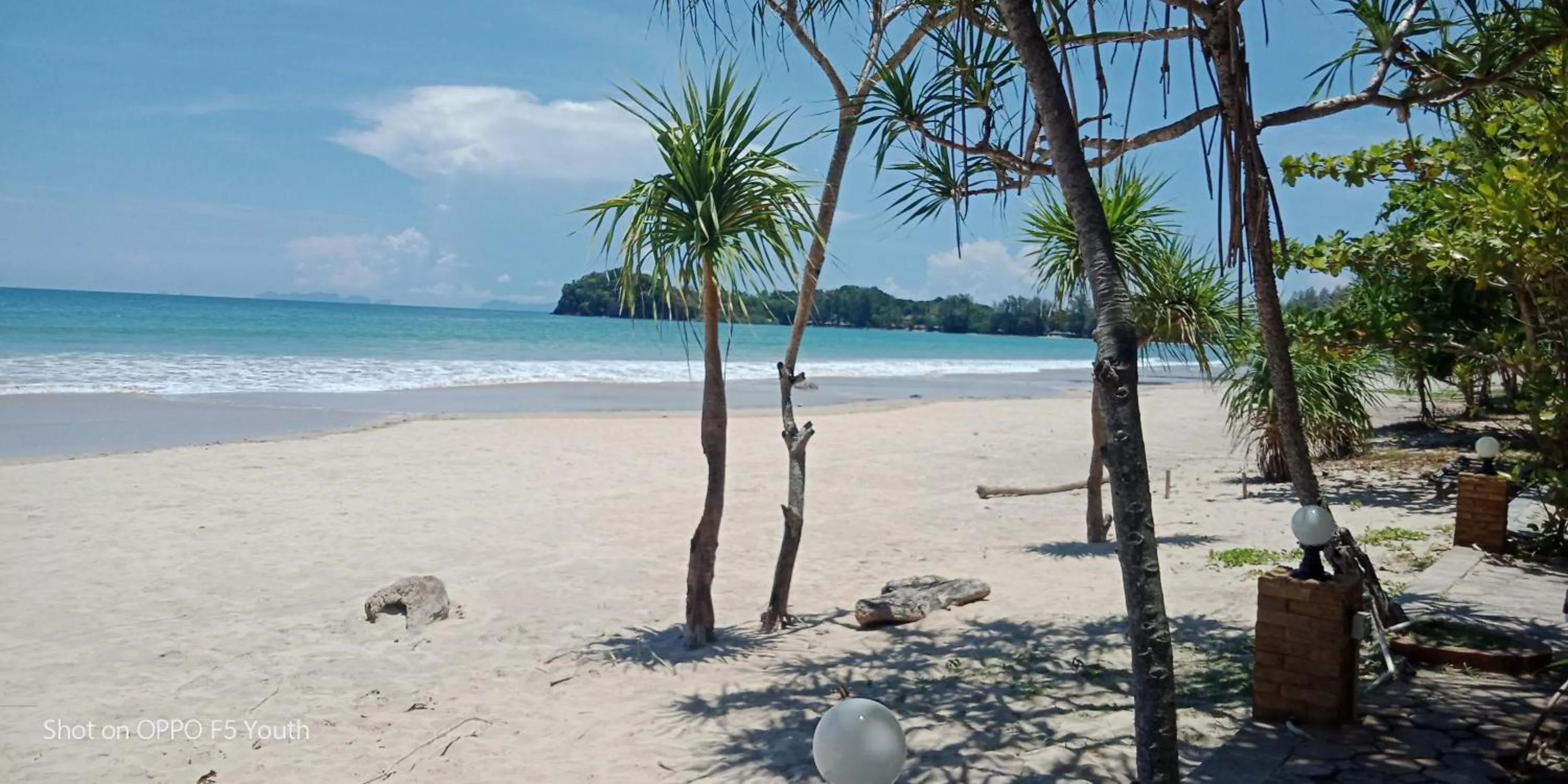 Beach in D.R. Lanta Bay Resort