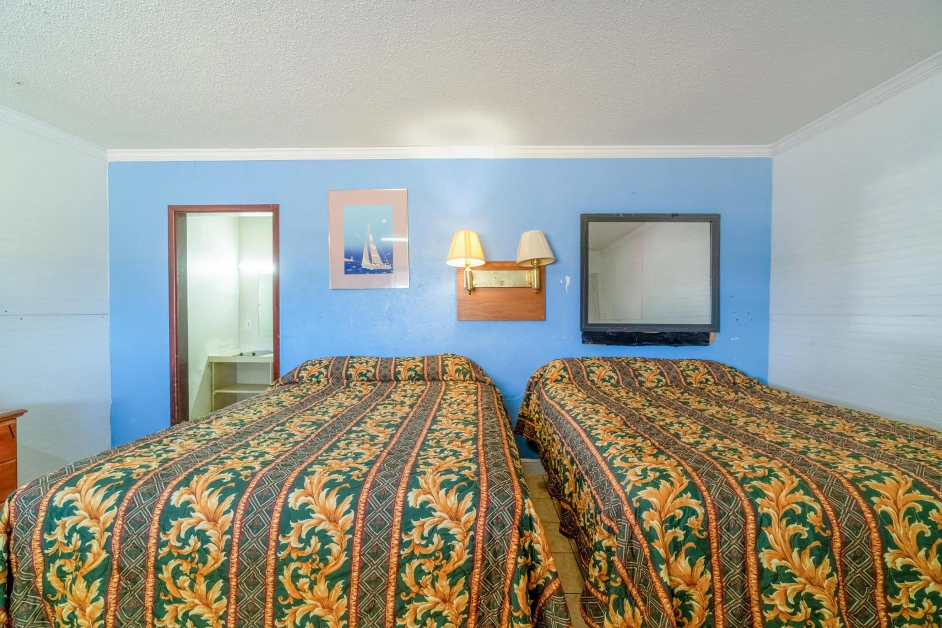 Bedroom, Bed in Gulfway Motel By OYO Near Airport I 37