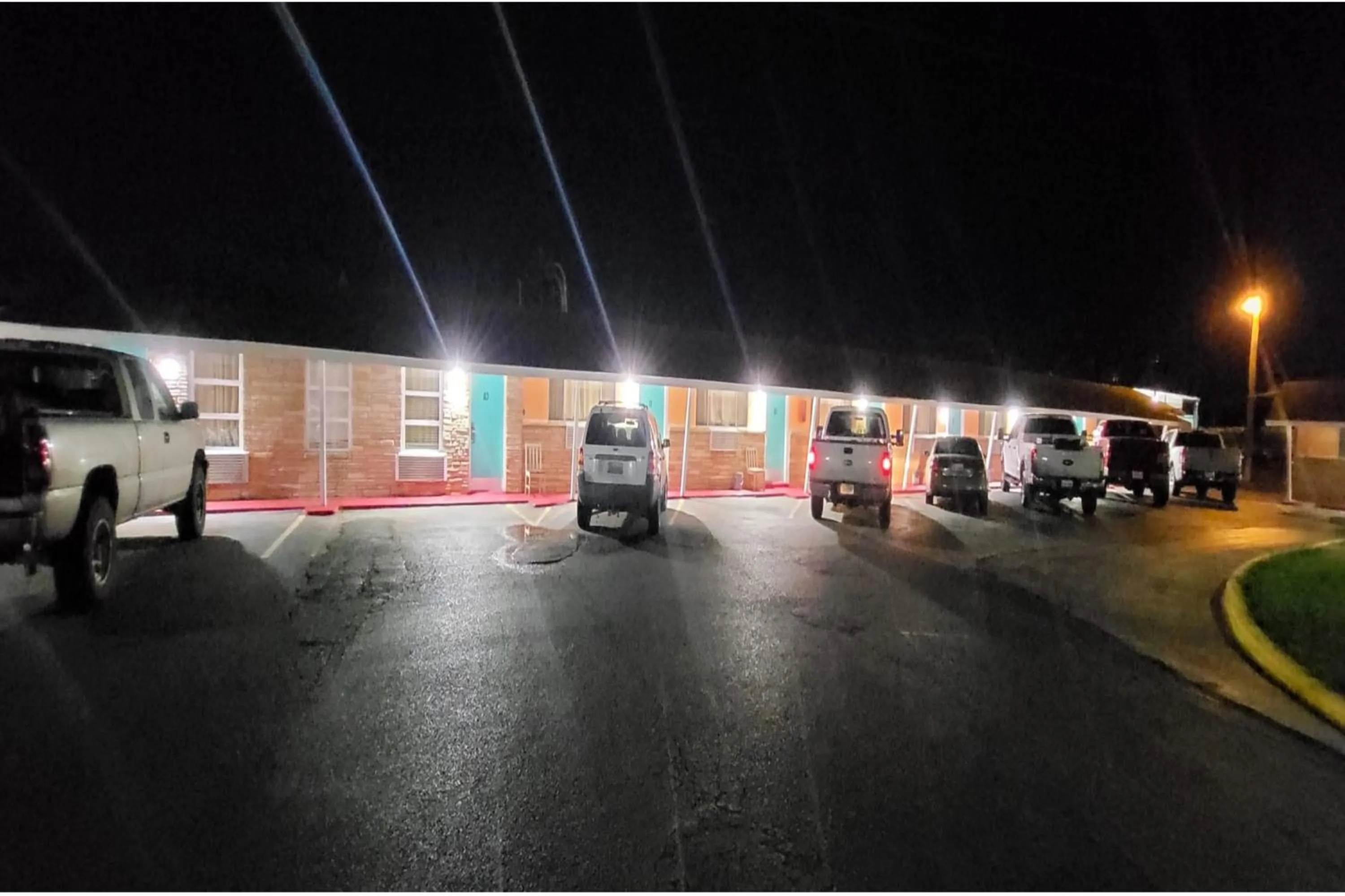 Property building in Gulfway Motel By OYO Near Airport I 37