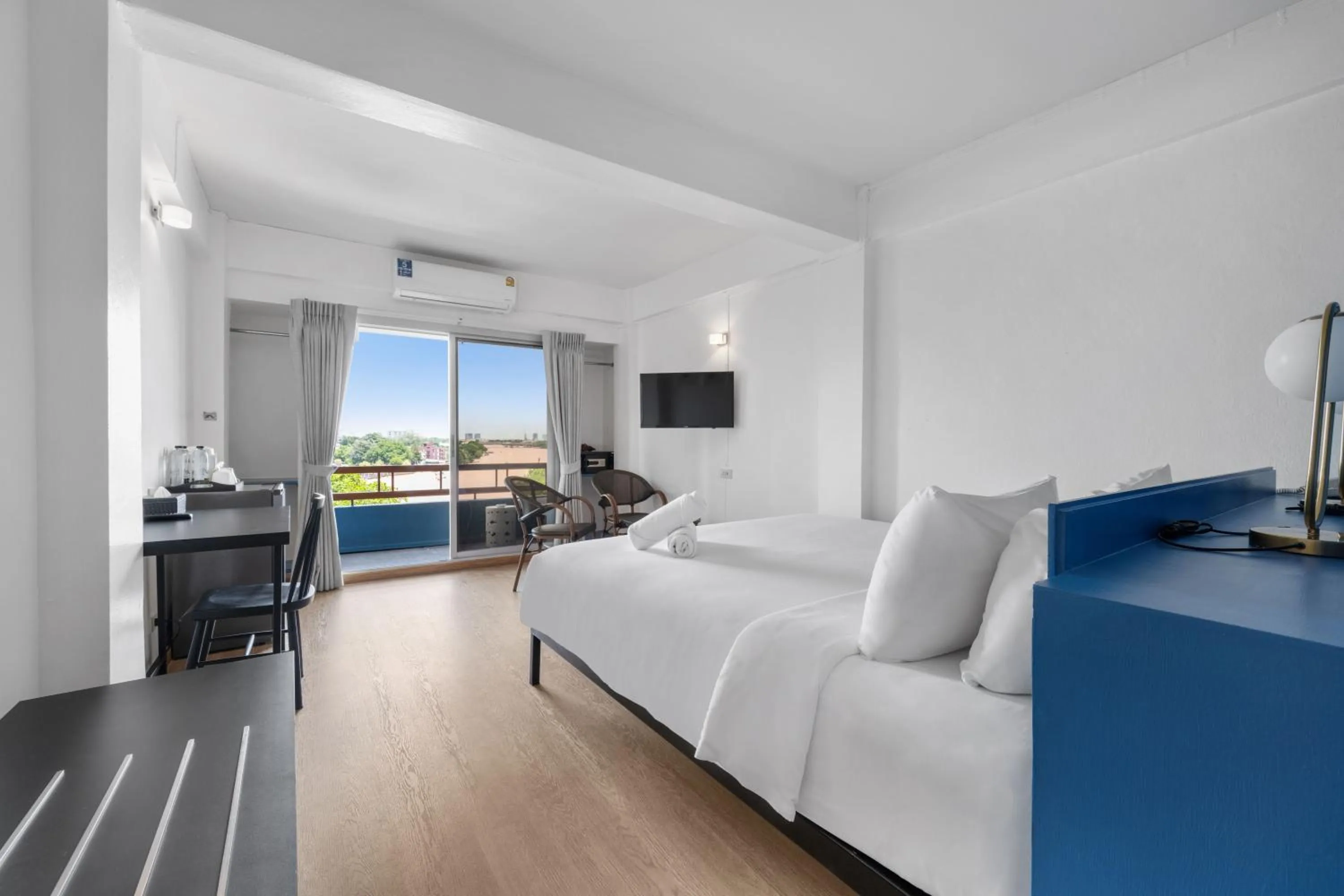 Bed in River View Residence