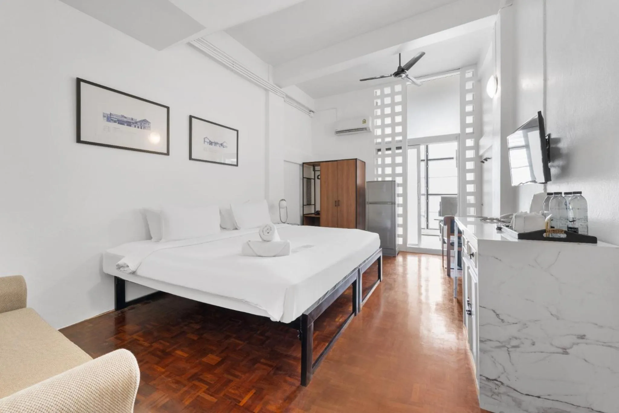 Bed in River View Residence