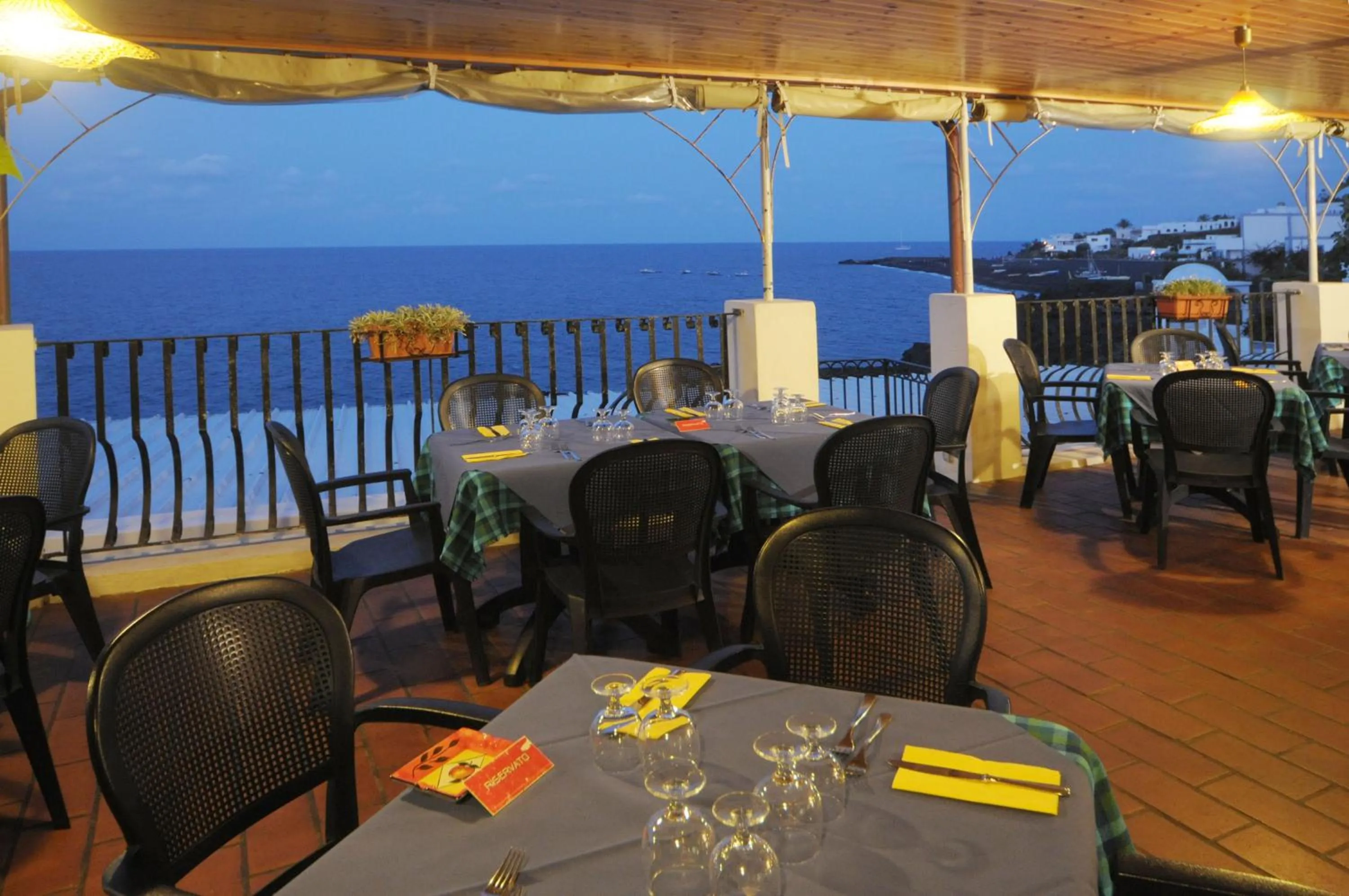 Restaurant/places to eat in Hotel Villaggio Stromboli - isola di Stromboli