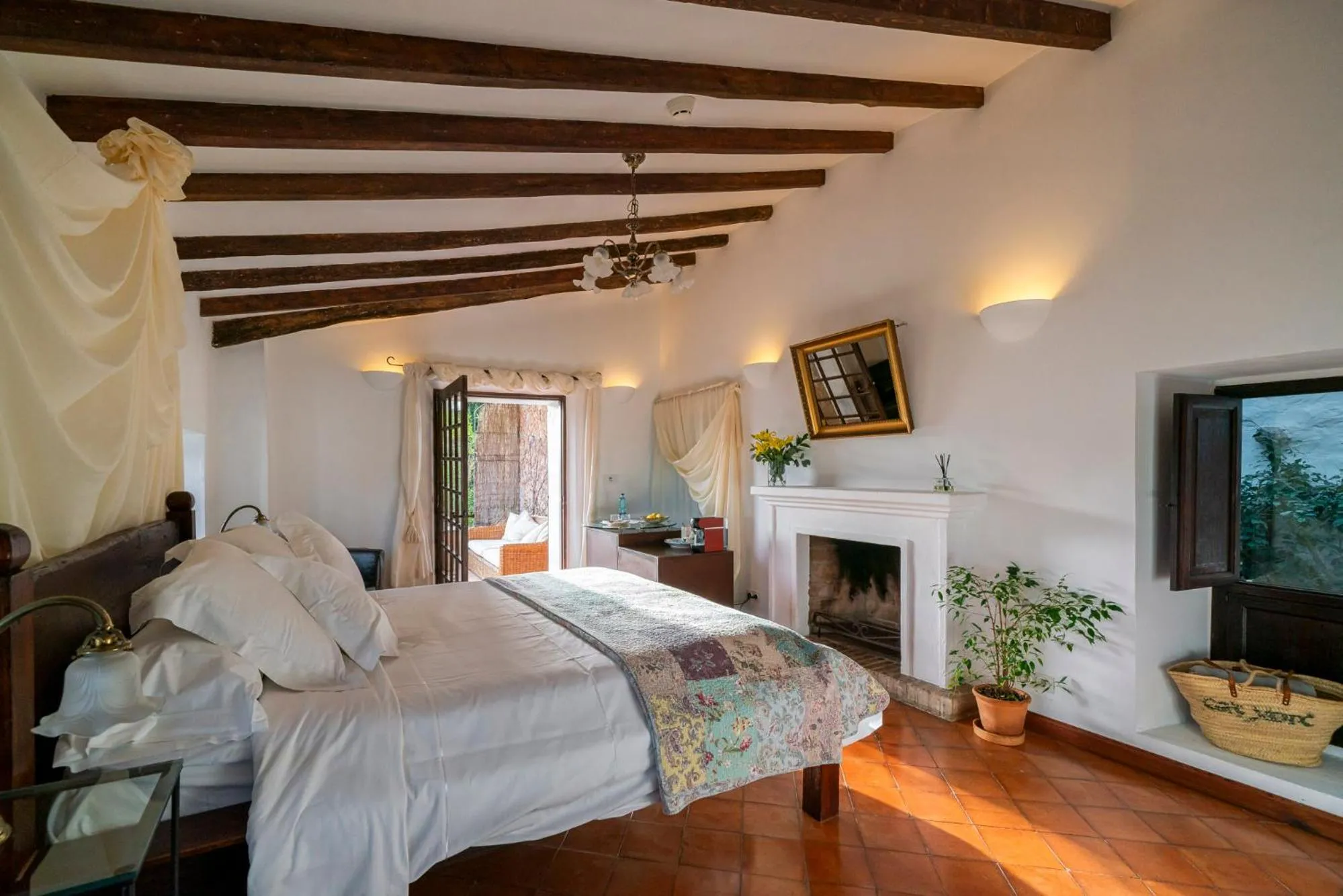 Bed in Ca's Xorc Luxury Retreat - ADULTS ONLY