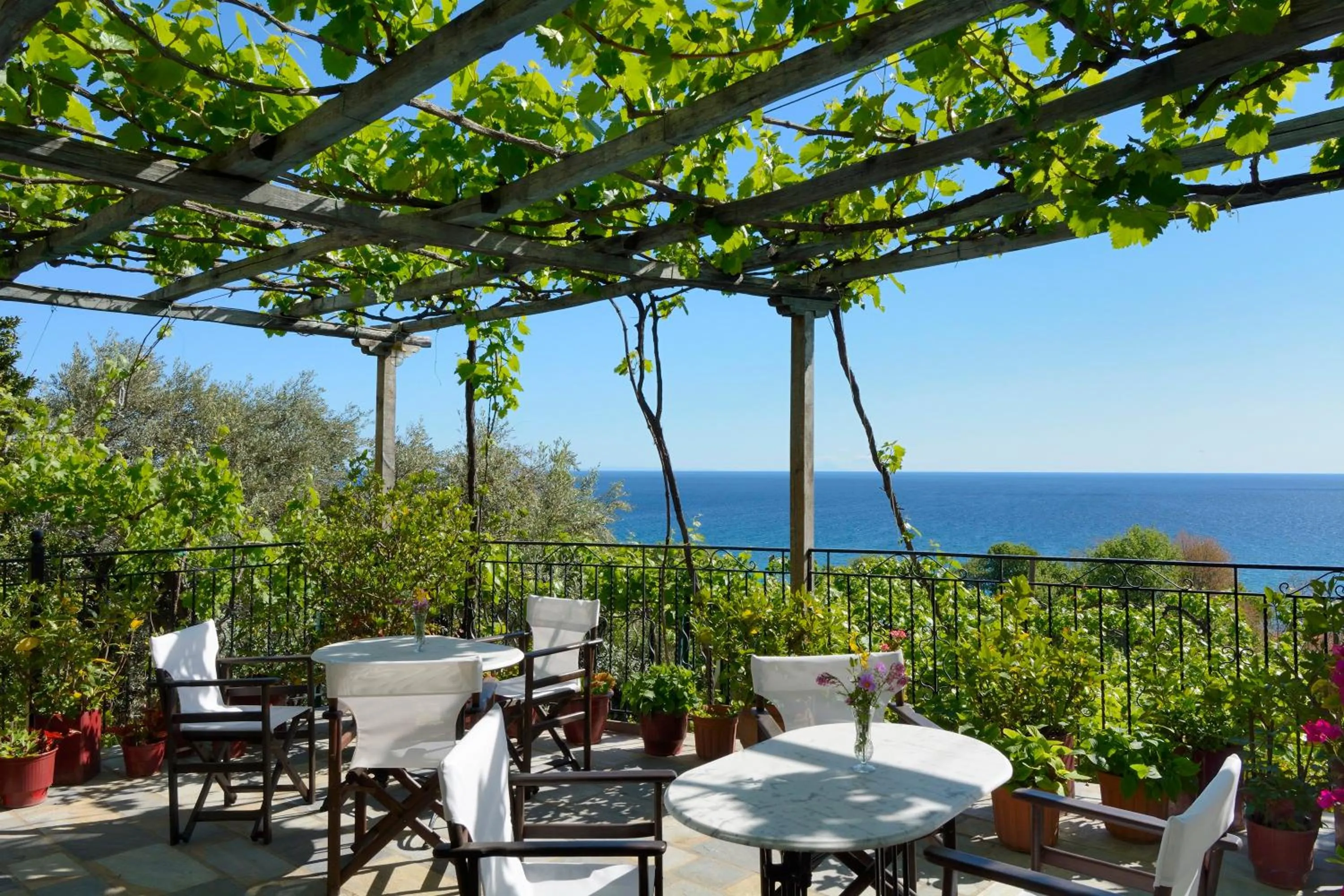 Balcony/Terrace in Hotel Agnadi - Horefto