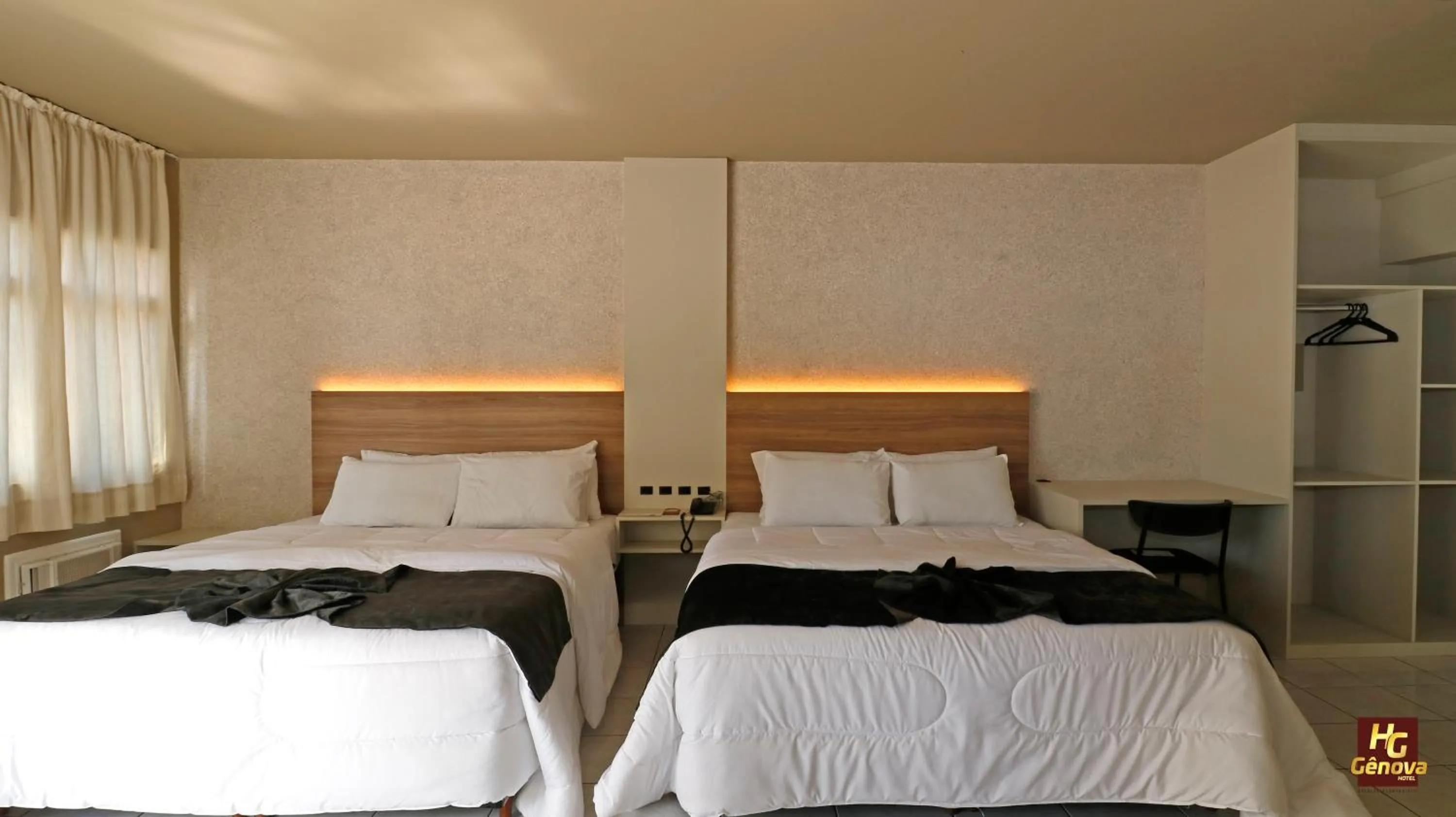 Photo of the whole room, Bed in Hotel Gênova BC