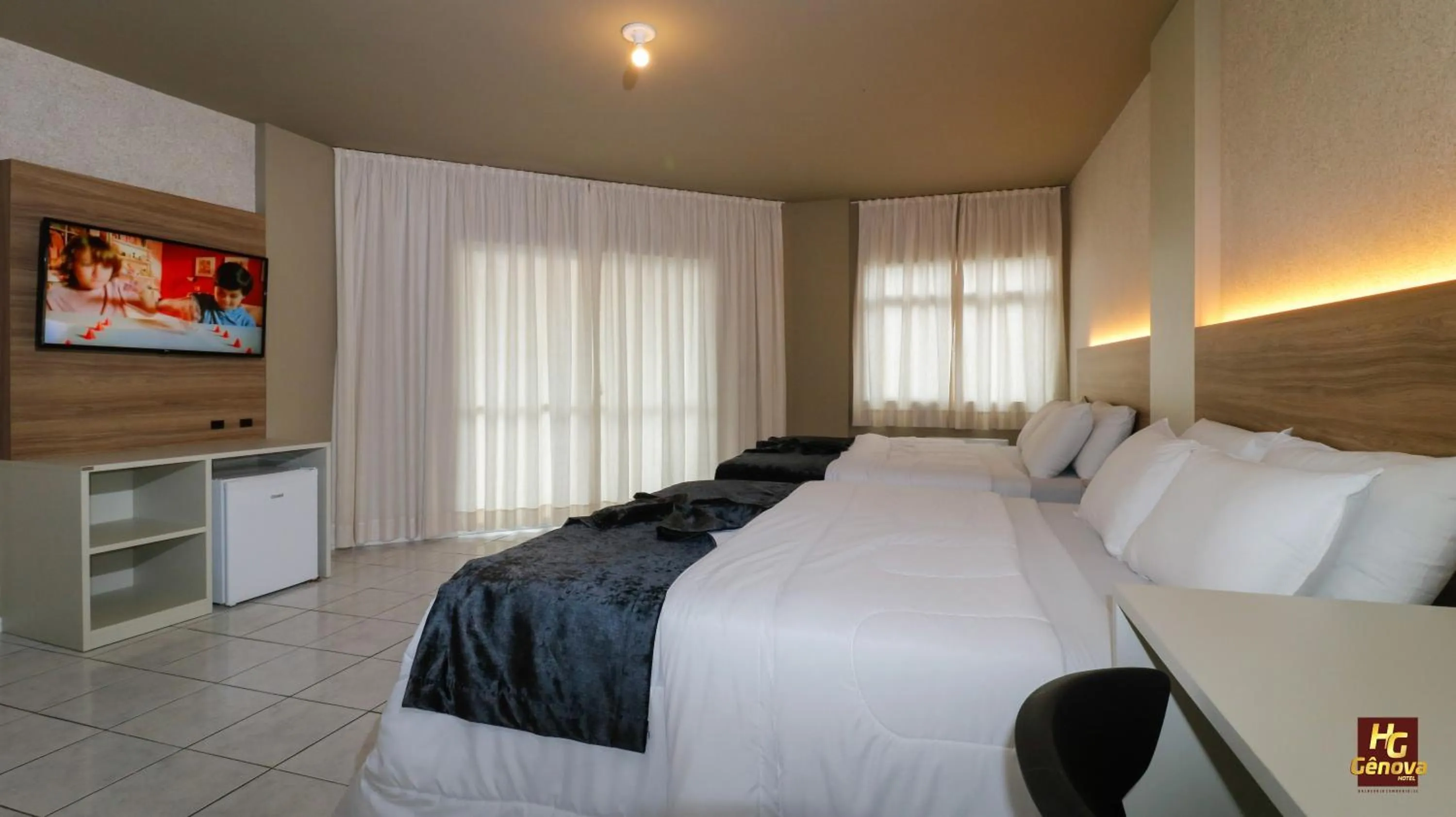 Photo of the whole room, Bed in Hotel Gênova BC