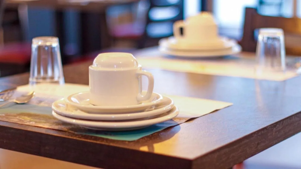 Continental breakfast in Hotel Gênova BC