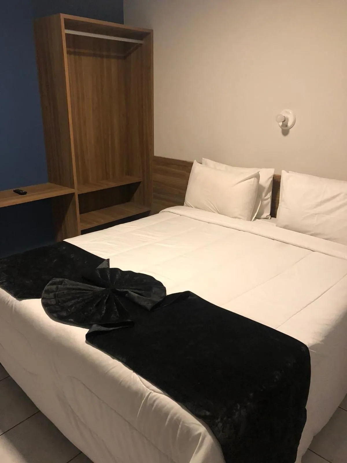 Photo of the whole room, Bed in Hotel Gênova BC