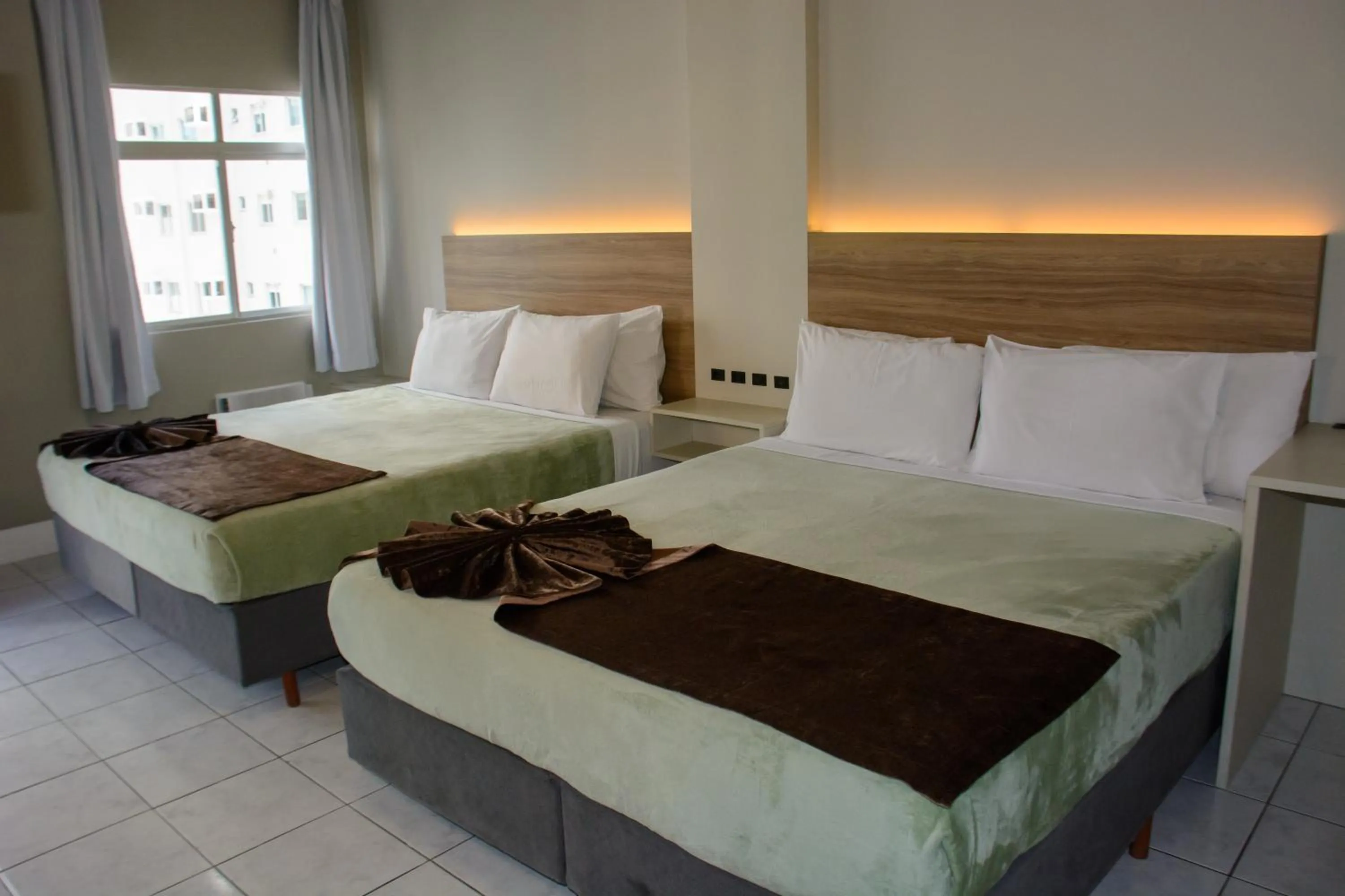 Bed in Hotel Gênova BC