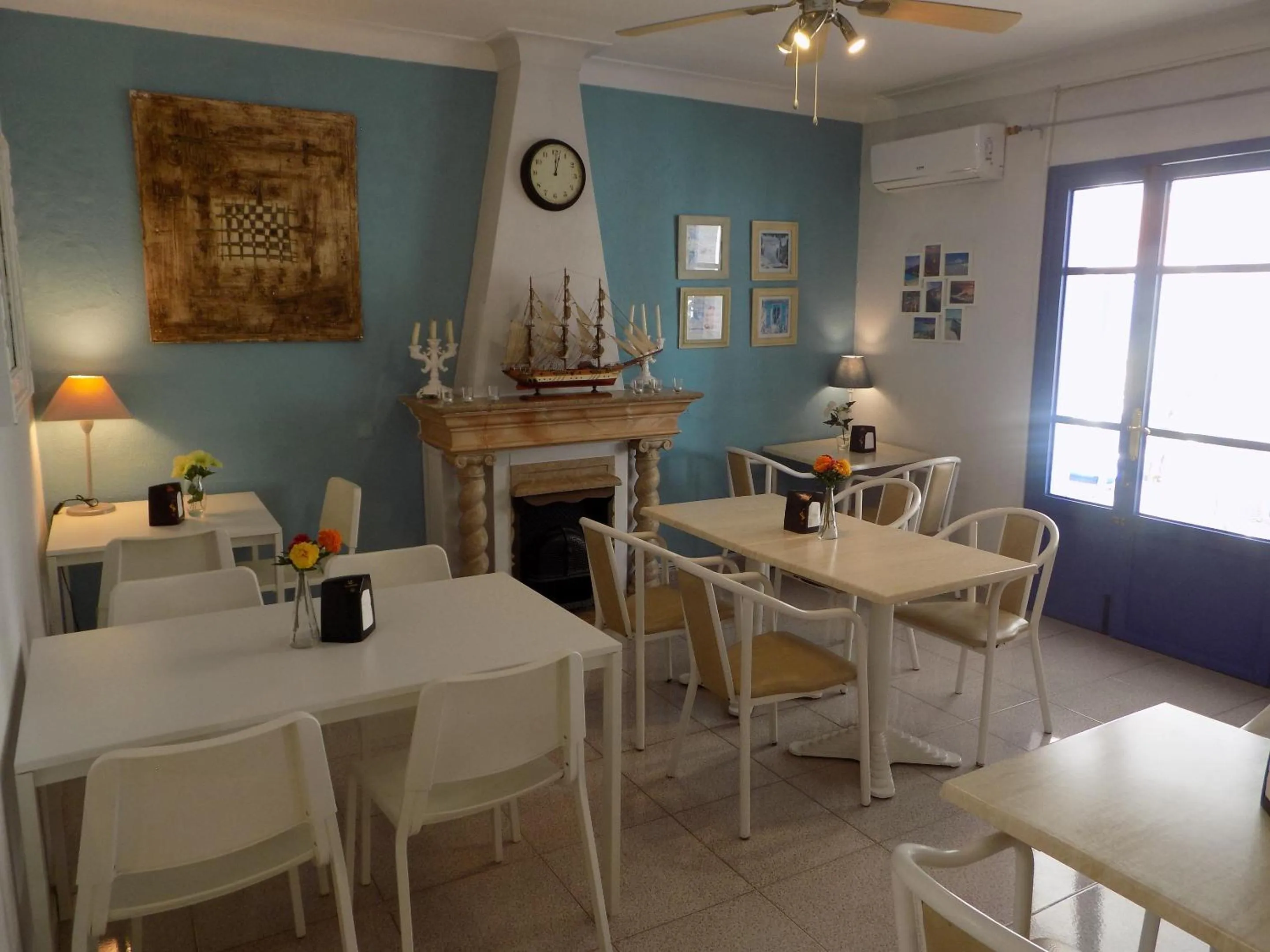 Lounge or bar in Hostal Villa Maruja