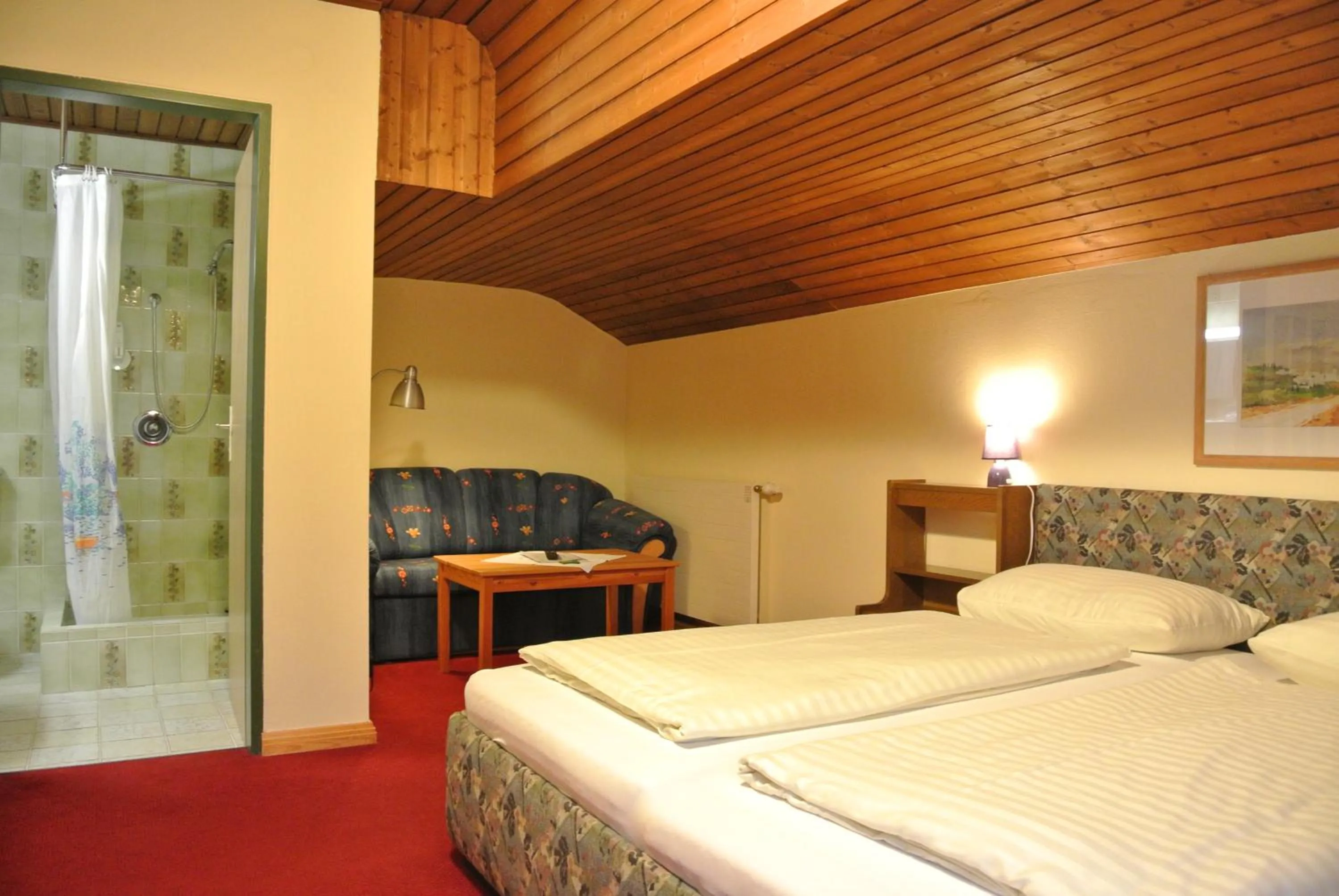 Photo of the whole room, Bed in Kirchenwirt Gosau