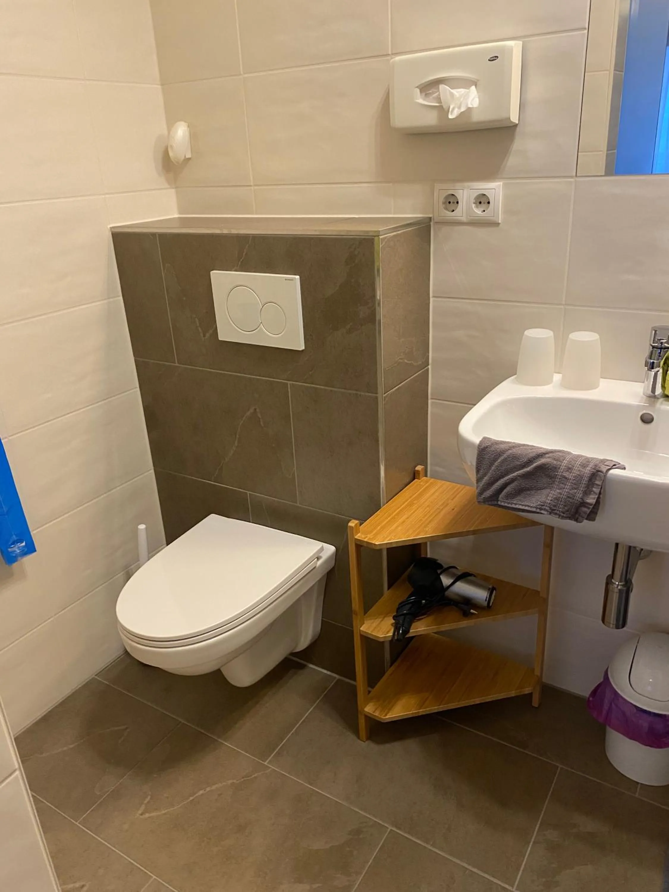 Bathroom in Pension Aschlandhof