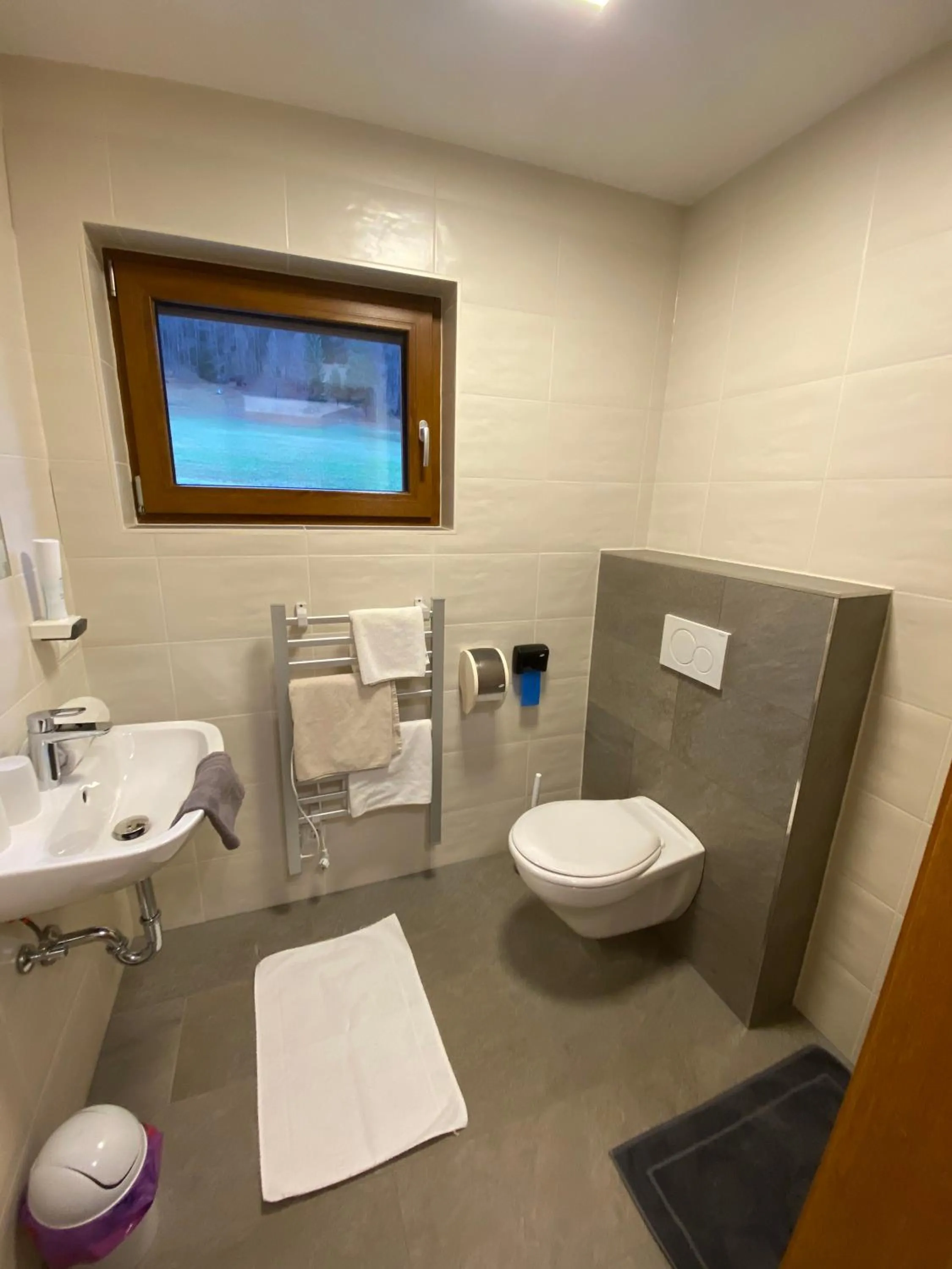 Bathroom in Pension Aschlandhof