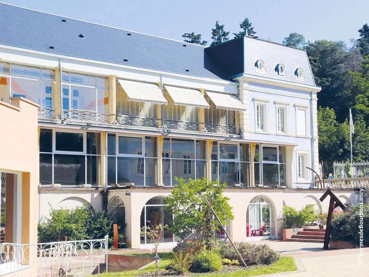 Spa and wellness centre/facilities in Grand Hôtel de Bourbon-Lancy - Spa et Restaurant - Logis