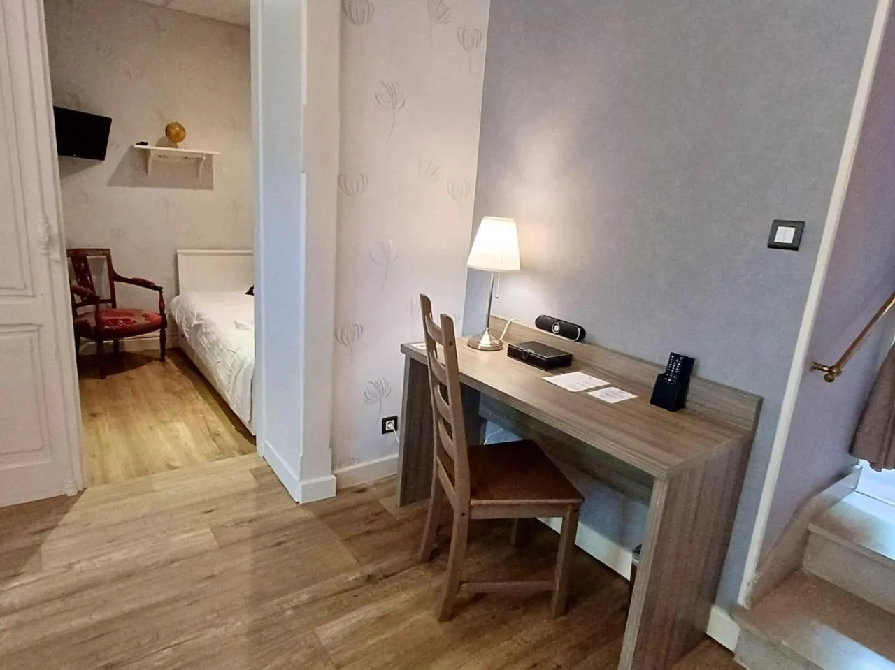 Photo of the whole room in Grand Hôtel de Bourbon-Lancy - Spa et Restaurant - Logis