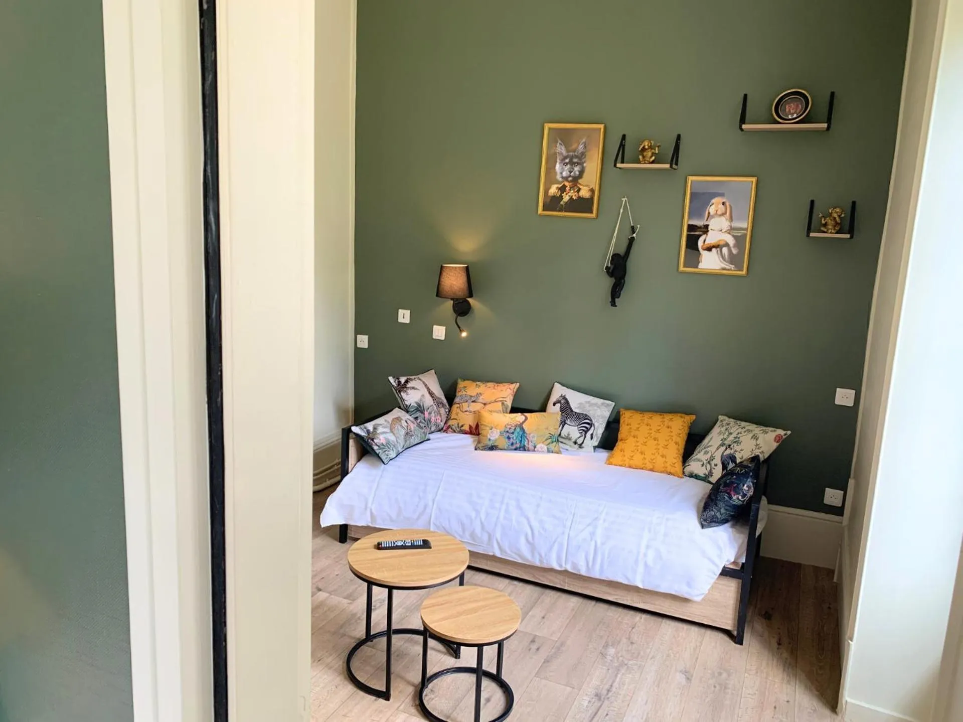 Photo of the whole room in Grand Hôtel de Bourbon-Lancy - Spa et Restaurant - Logis