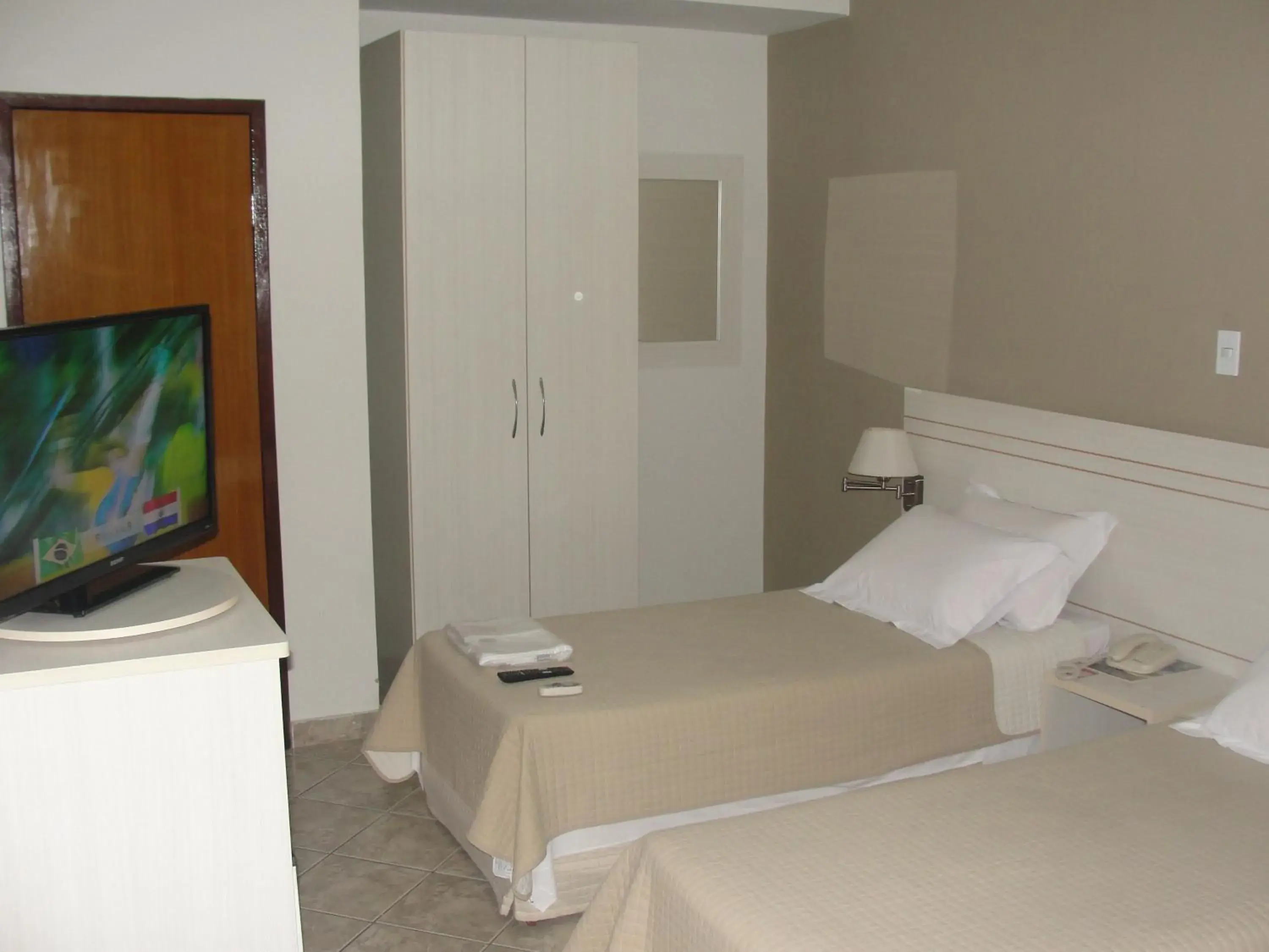 Twin Room with Air-Conditioning - single occupancy in Manhuaçu Center Hotel Twin Room with Air-Conditioning - single occupancy in Manhuaçu Center Hotel