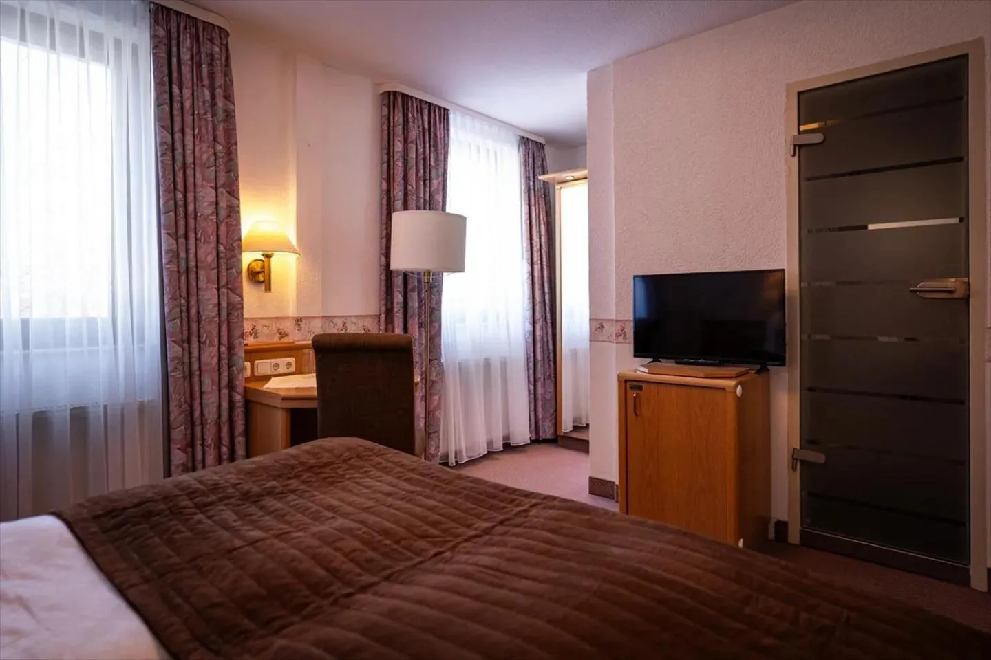 Photo of the whole room, Bed in Familien-Hotel Am Tränkbachtal Frauenwald