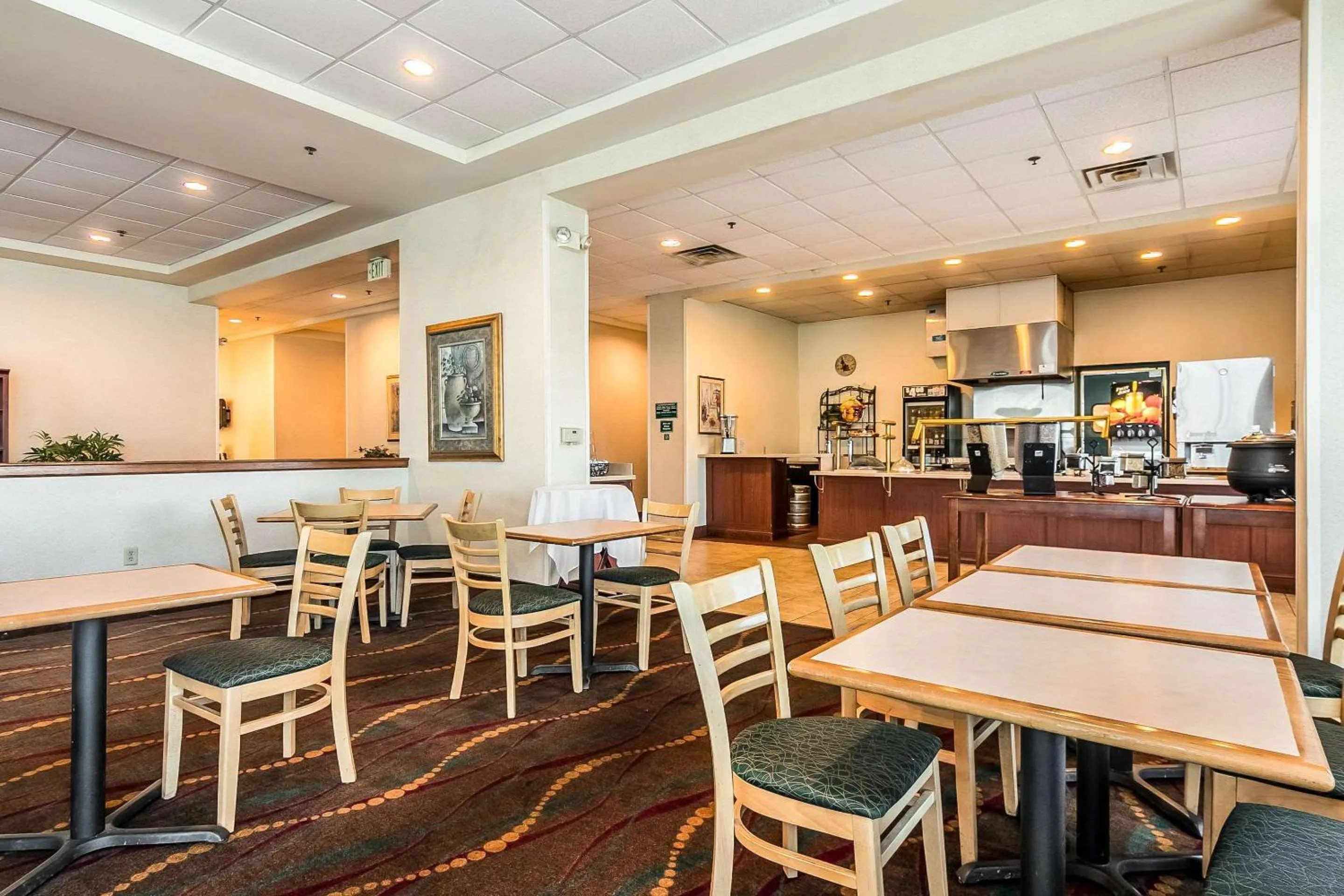 Restaurant/places to eat in Clarion Suites at The Alliant Energy Center