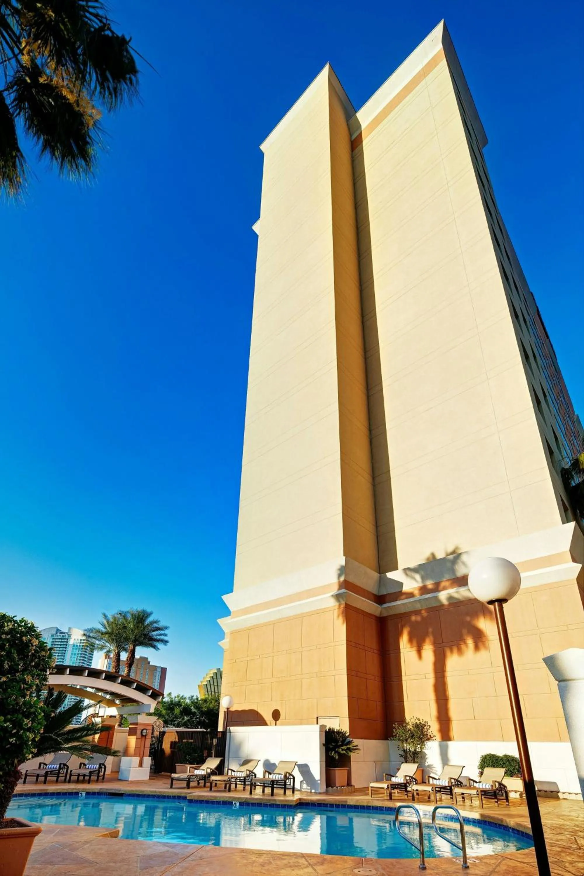 Swimming pool in Las Vegas Marriott