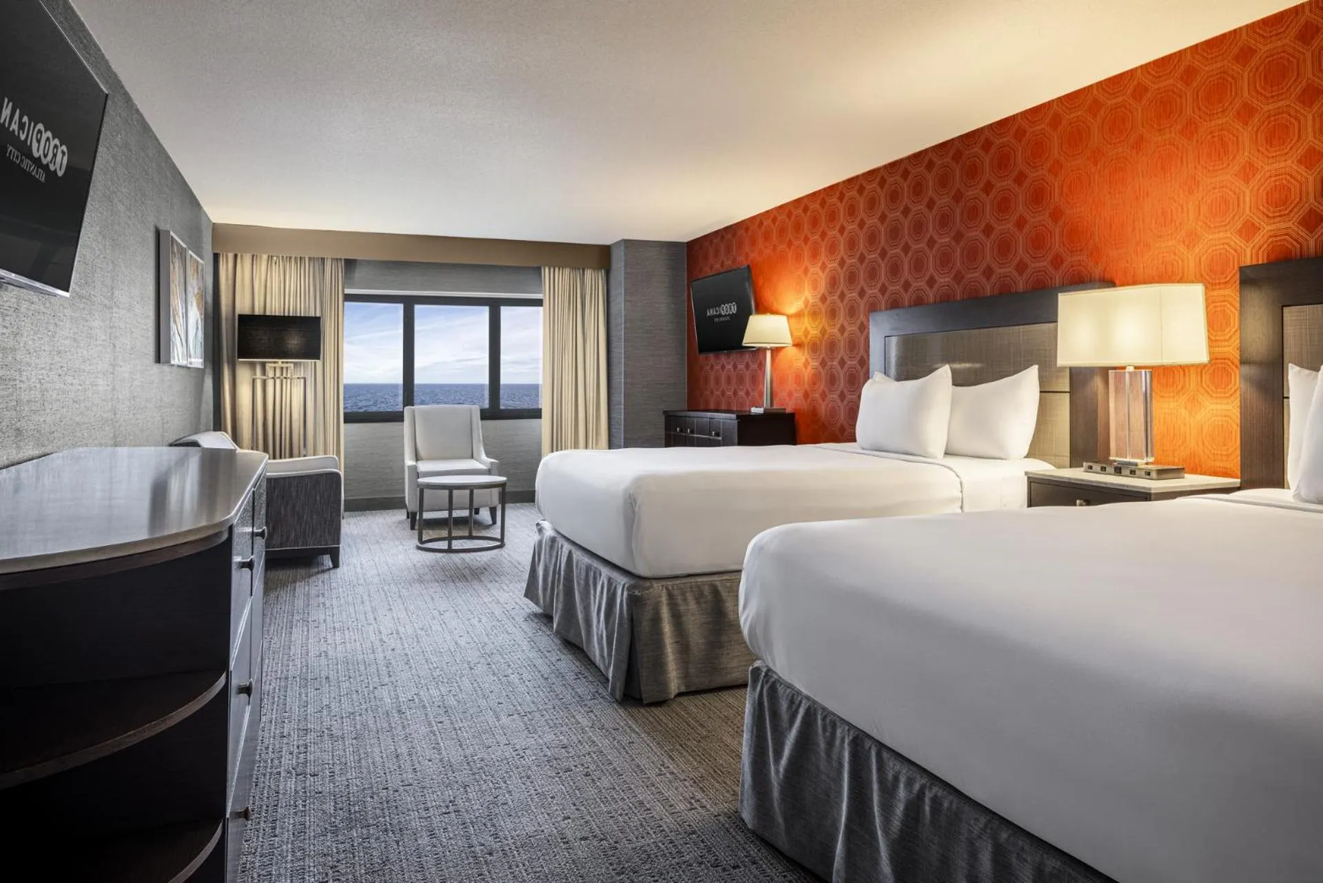 Bedroom, Bed in Tropicana Atlantic City, A Caesars Destination