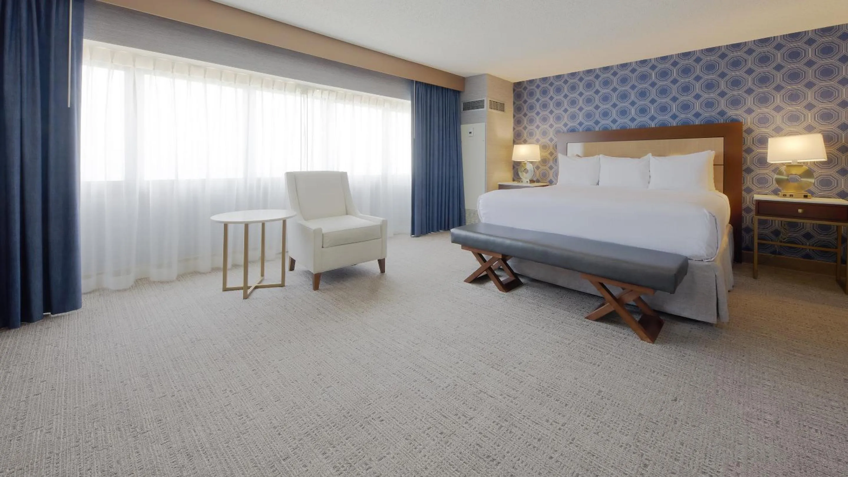 Bedroom, Bed in Tropicana Atlantic City, A Caesars Destination