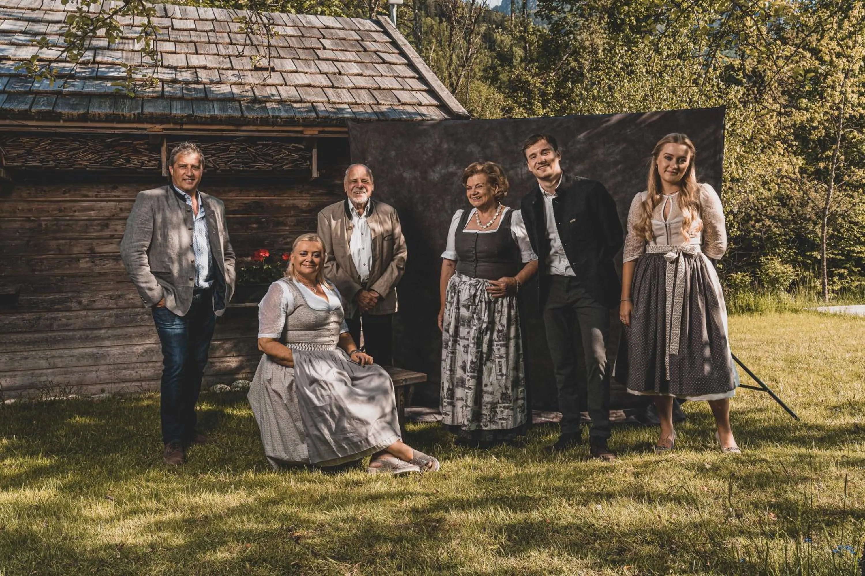 People in Bergrose Hideaway