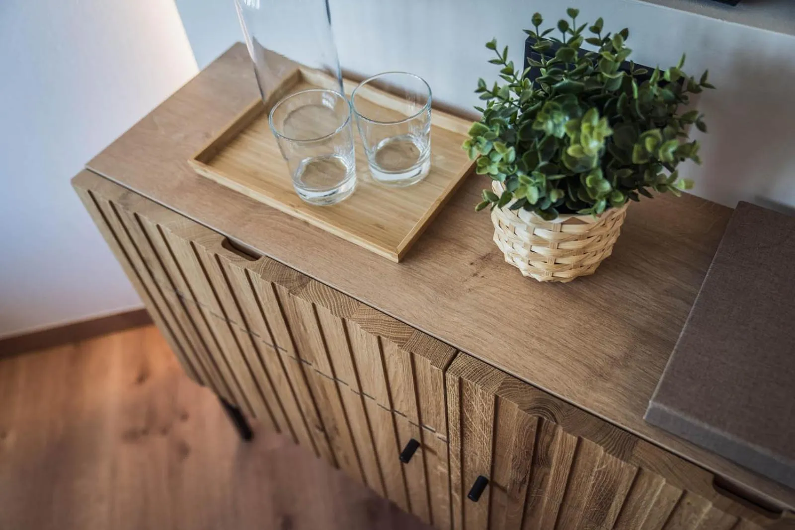 Photo of the whole room in Bergrose Hideaway