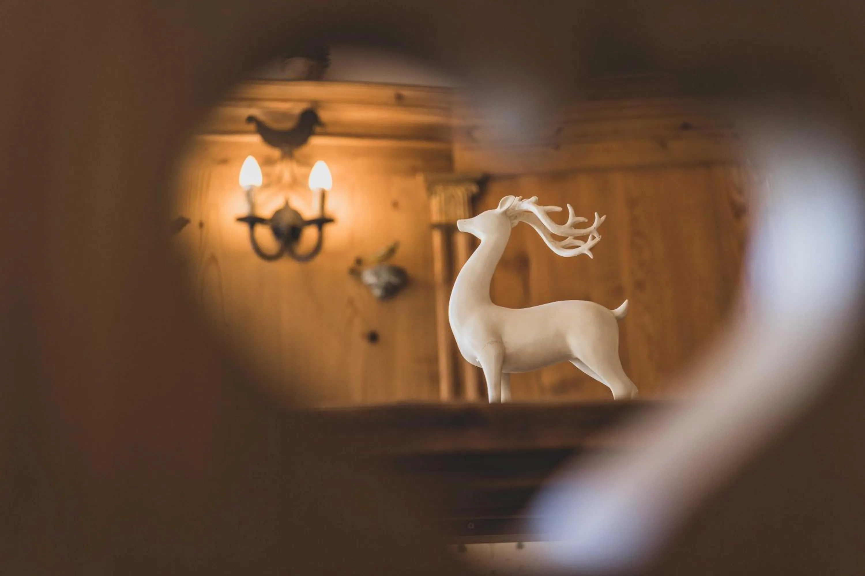 Decorative detail in Bergrose Hideaway