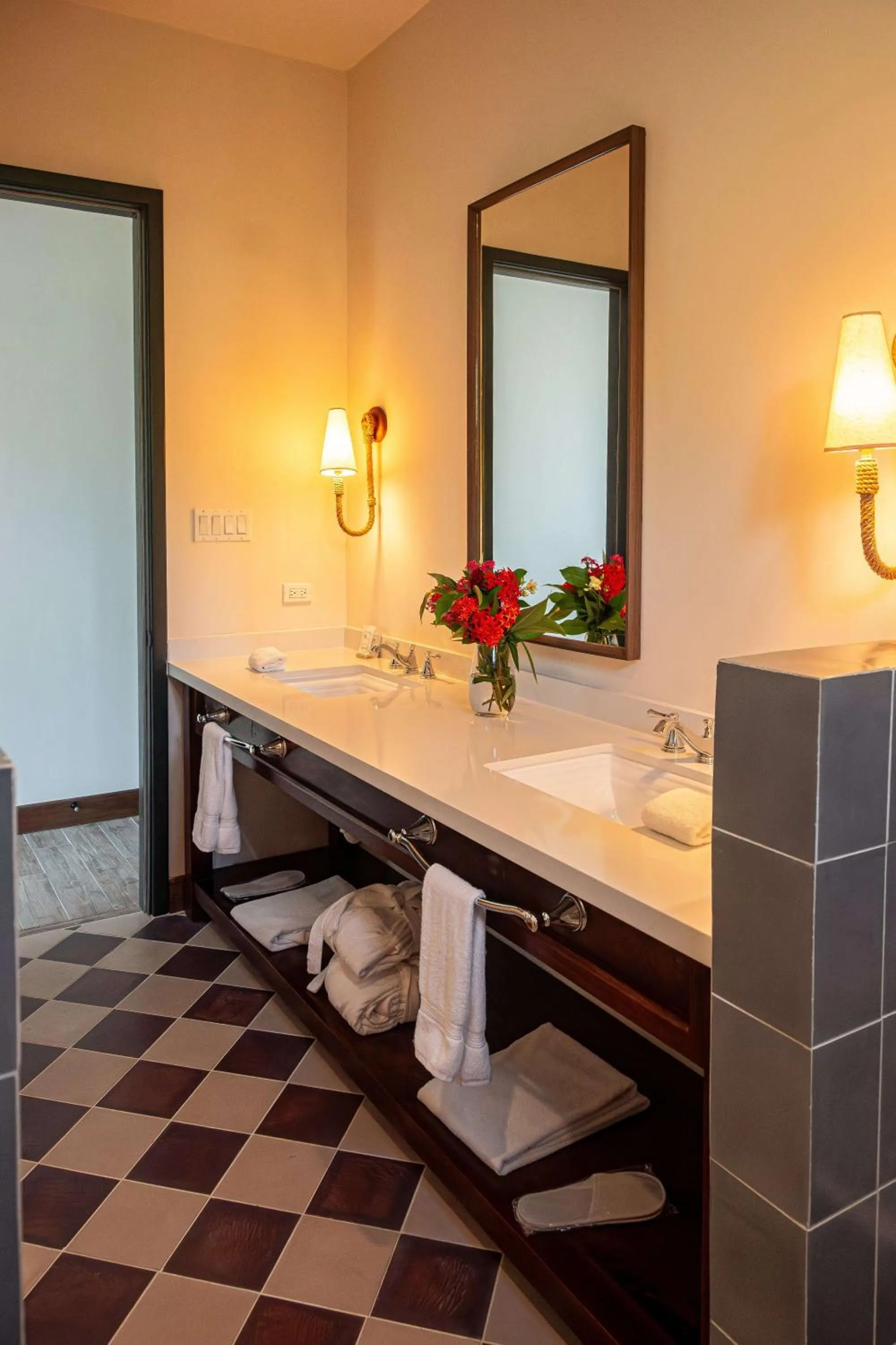 Bathroom in Itz'ana Resort & Residences