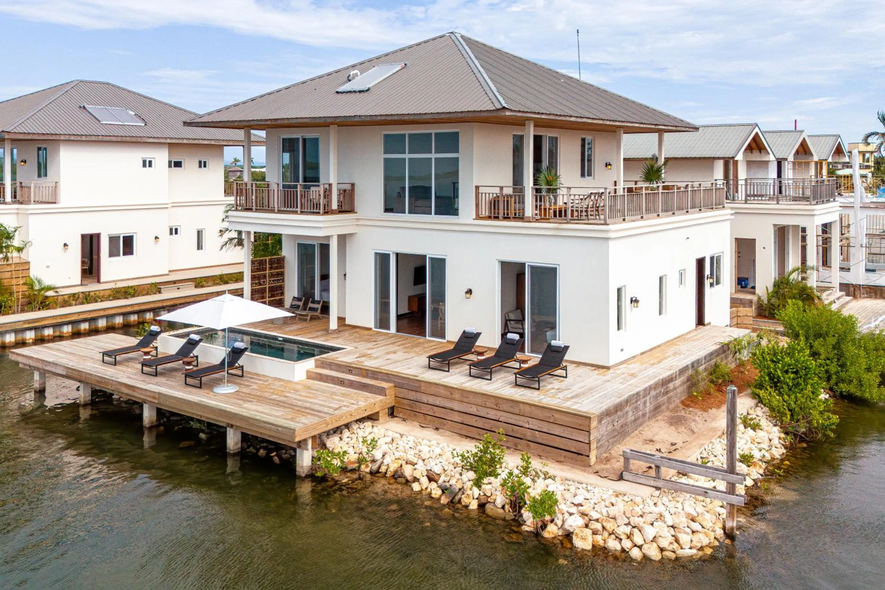 Lake view in Itz'ana Resort & Residences