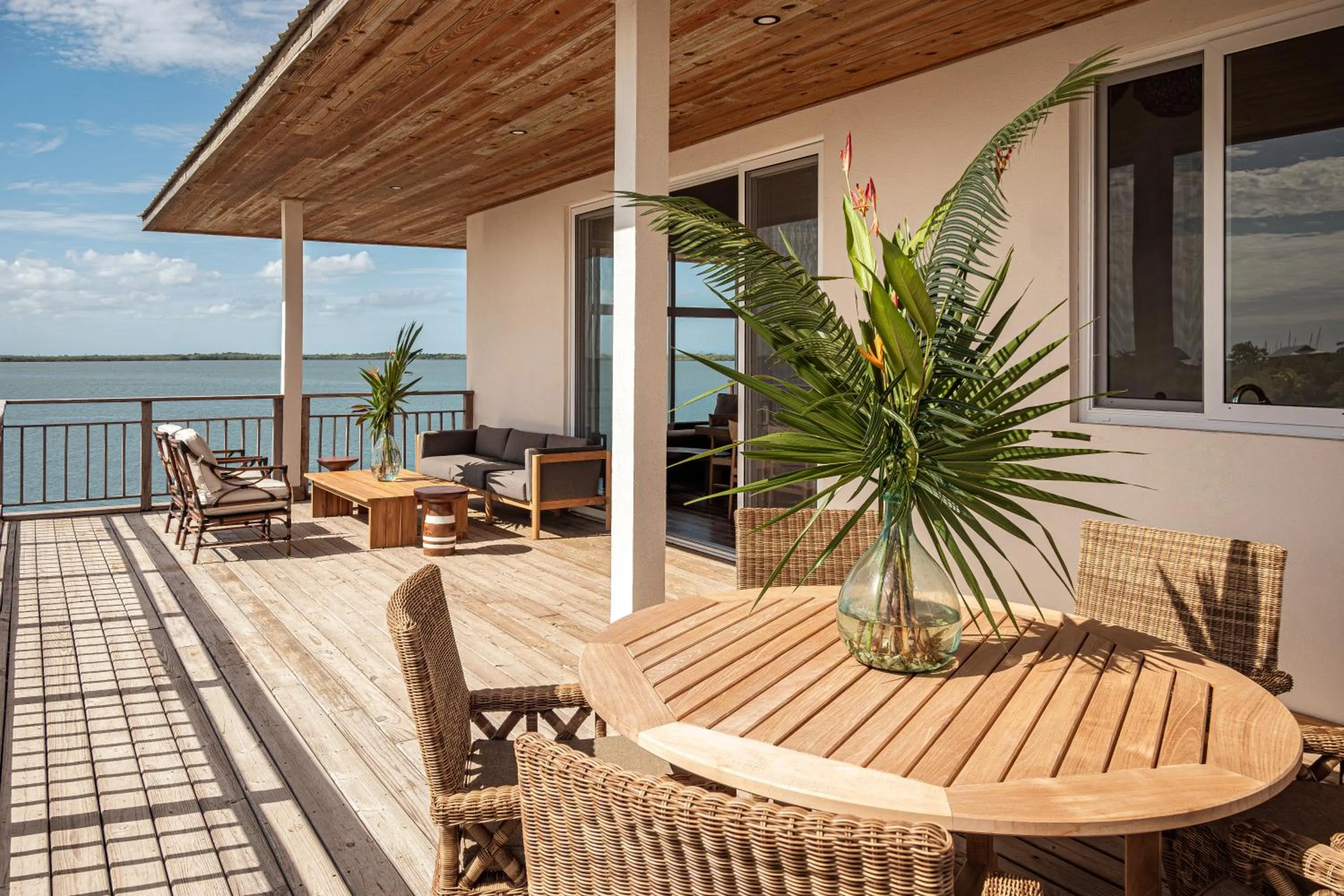 Dining area in Itz'ana Resort & Residences